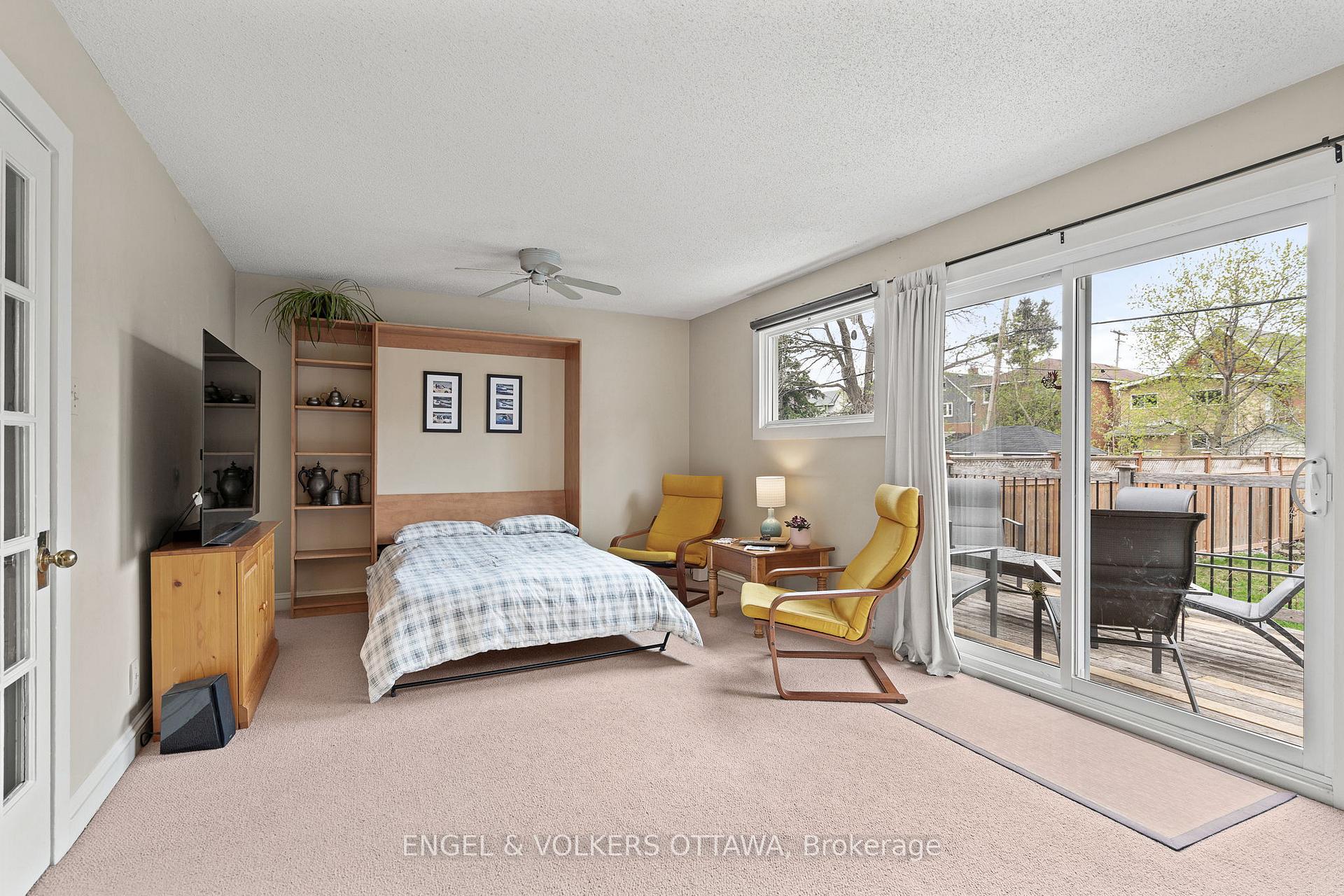 Photo 20 of 674 Melbourne Avenue, Ottawa, Laurentianview — HOMEH