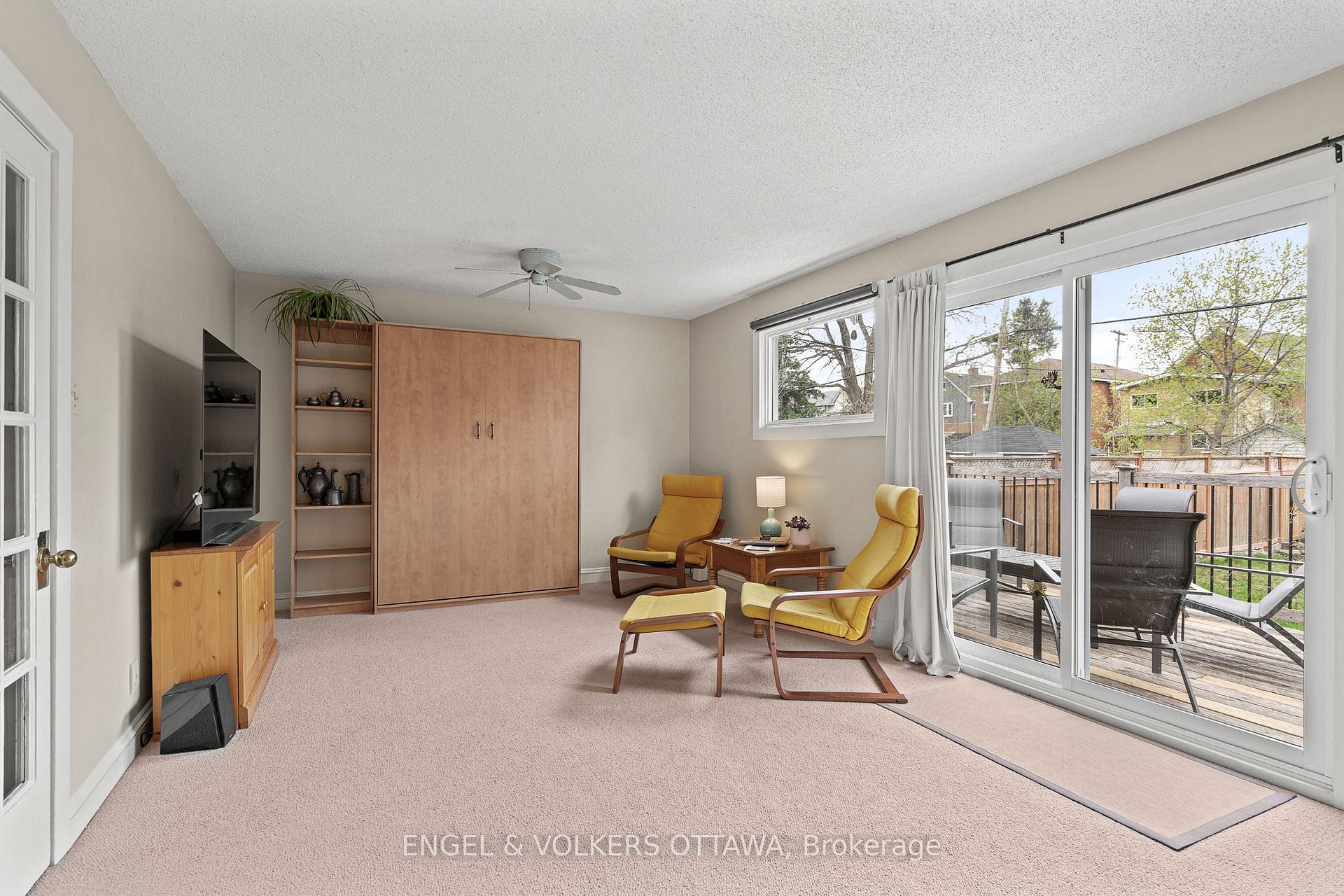 Photo 21 of 674 Melbourne Avenue, Ottawa, Laurentianview — HOMEH