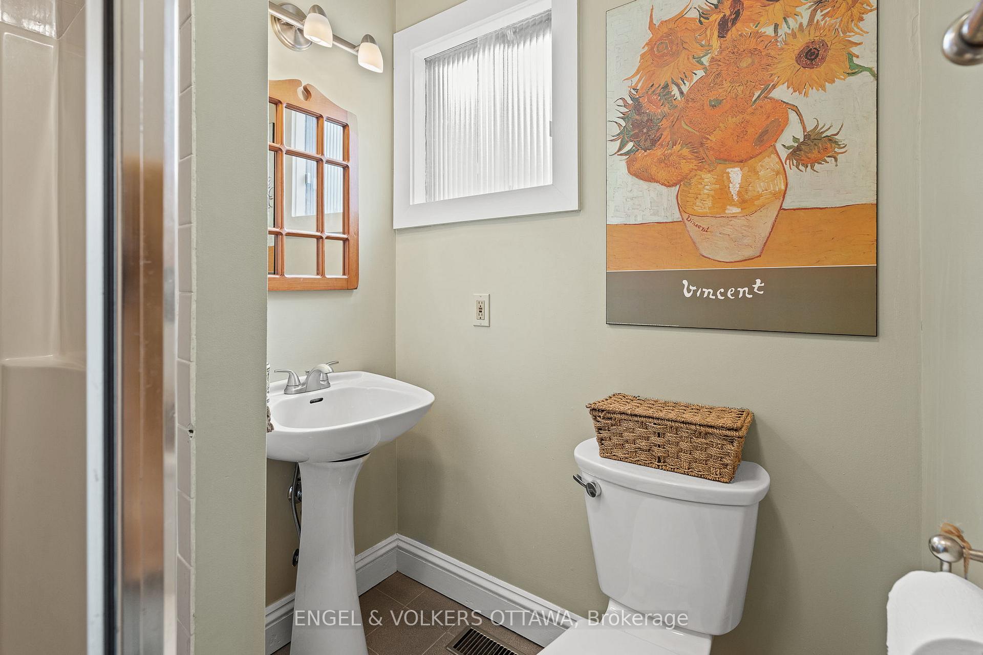 Photo 27 of 674 Melbourne Avenue, Ottawa, Laurentianview — HOMEH