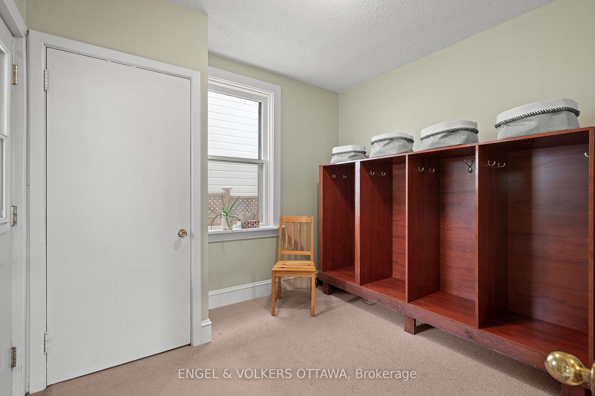 Photo 26 of 674 Melbourne Avenue, Ottawa, Laurentianview — HOMEH