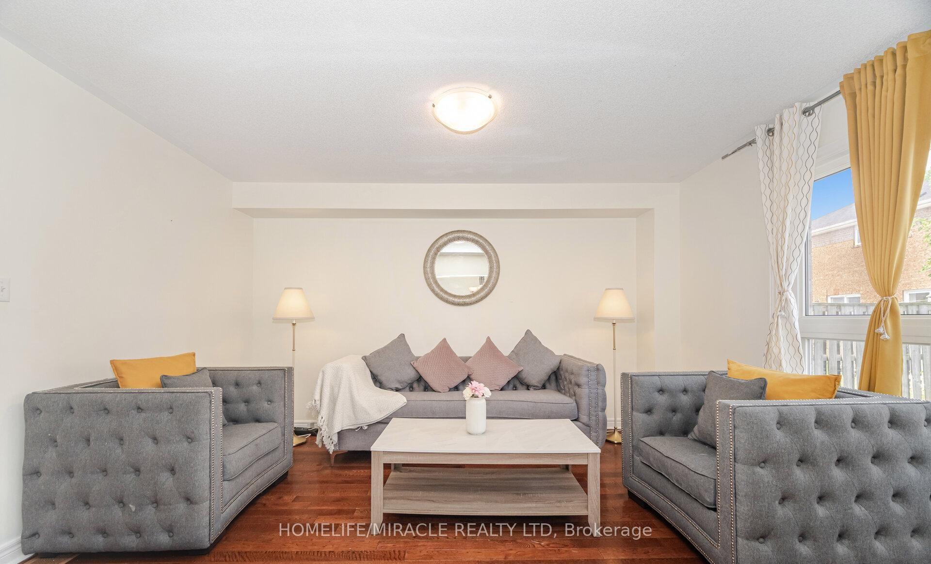 Photo 7 of 31 Hollingsworth Circle, Brampton, Fletcher's Meadow — HOMEH