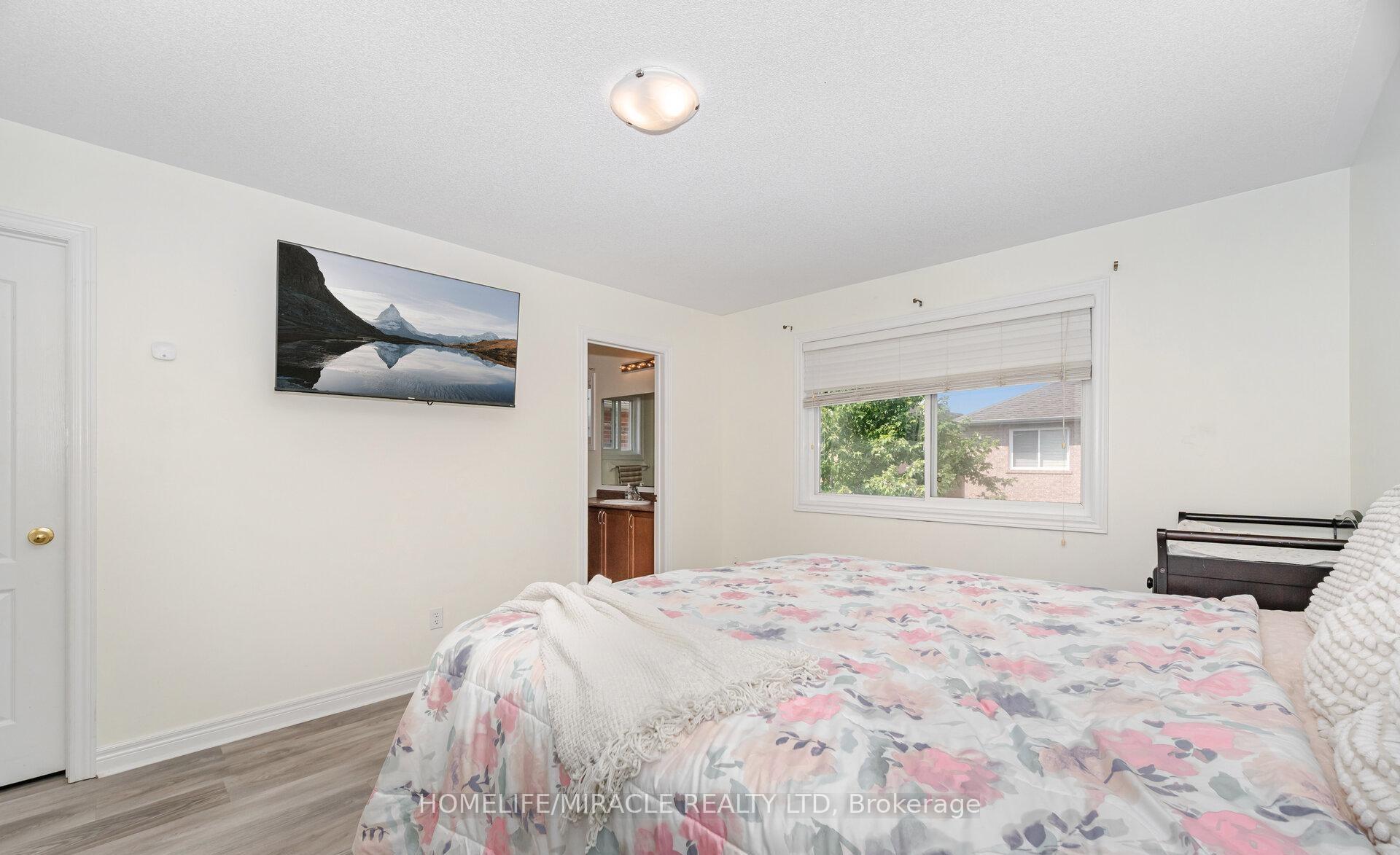 Photo 24 of 31 Hollingsworth Circle, Brampton, Fletcher's Meadow — HOMEH
