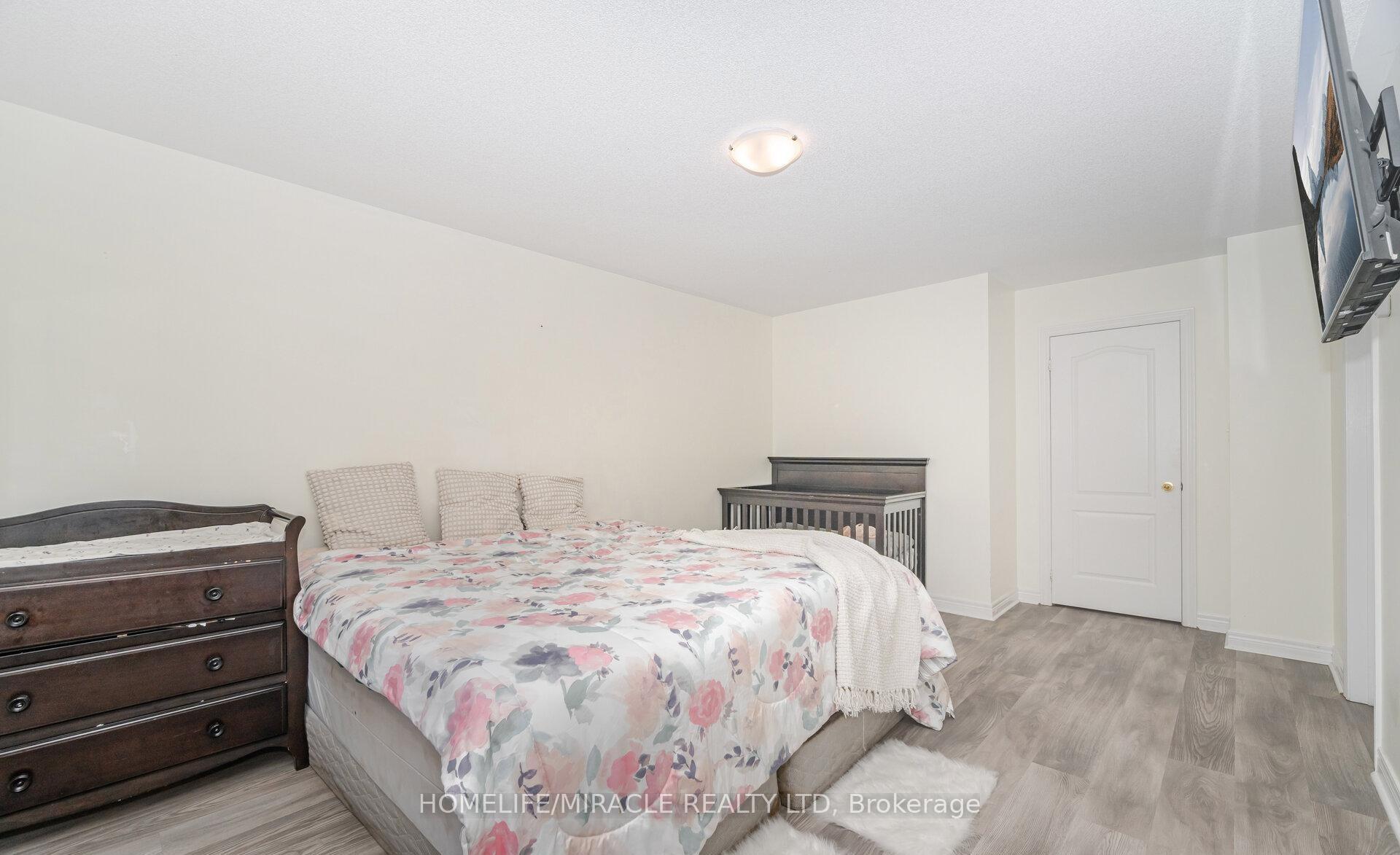 Photo 25 of 31 Hollingsworth Circle, Brampton, Fletcher's Meadow — HOMEH