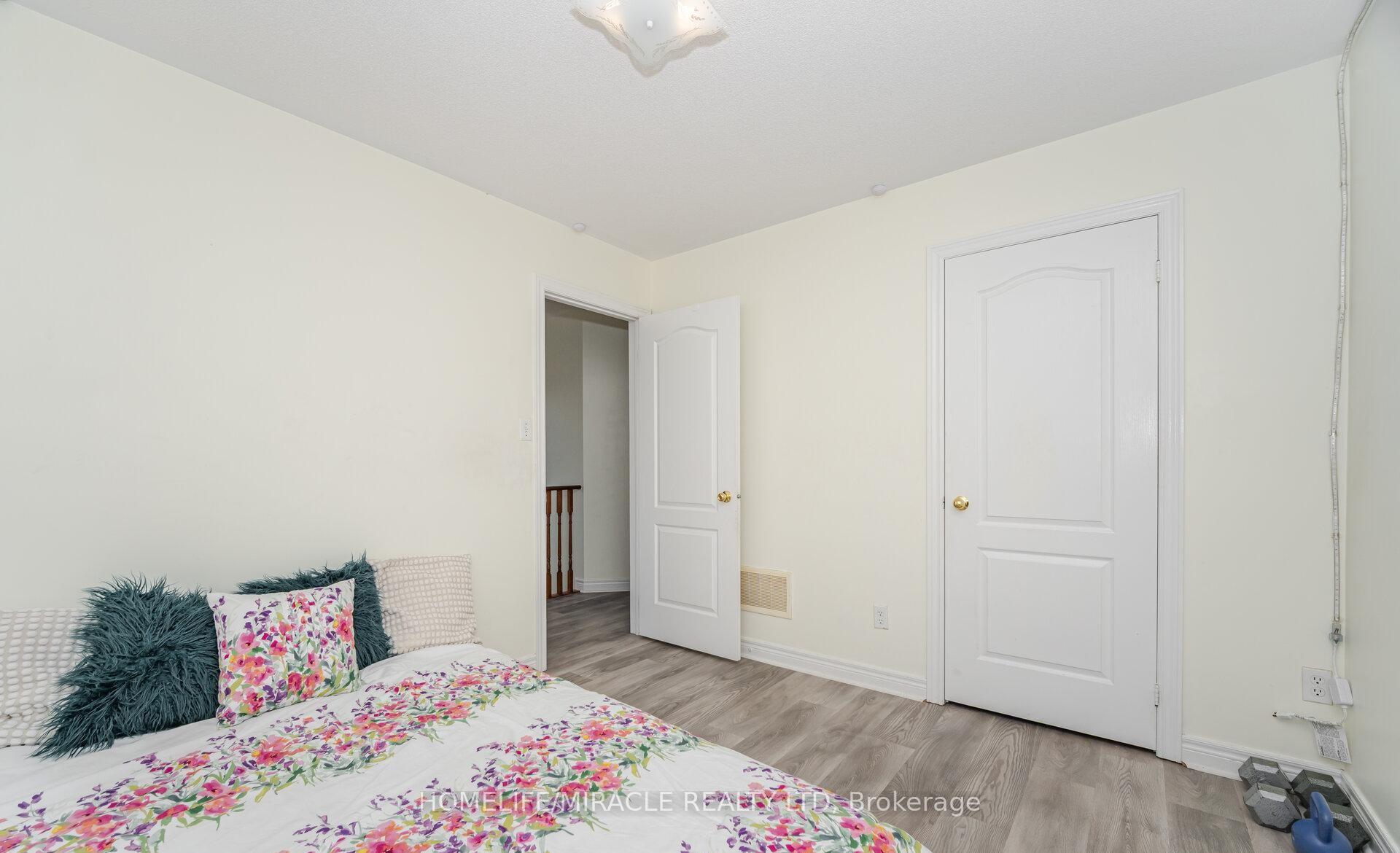 Photo 28 of 31 Hollingsworth Circle, Brampton, Fletcher's Meadow — HOMEH