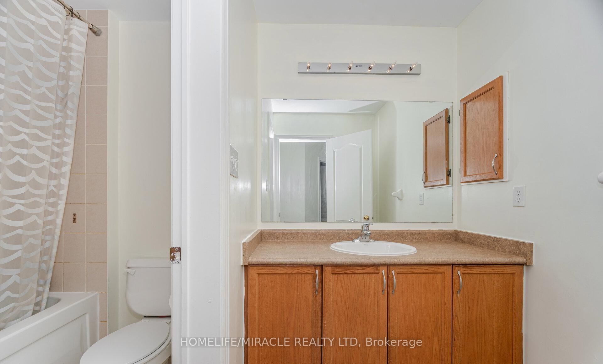 Photo 34 of 31 Hollingsworth Circle, Brampton, Fletcher's Meadow — HOMEH
