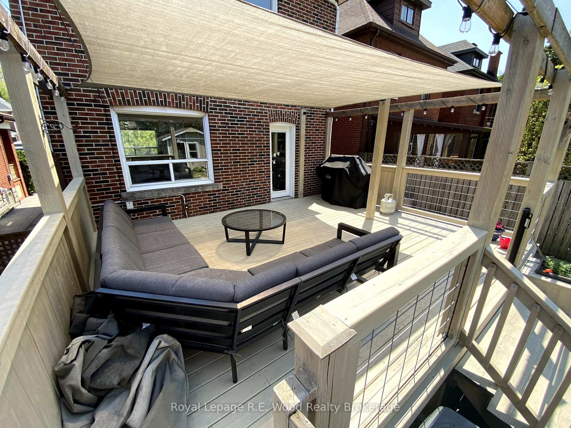 Photo 20 of 252 Graham Avenue S, Hamilton, Delta — HOMEH