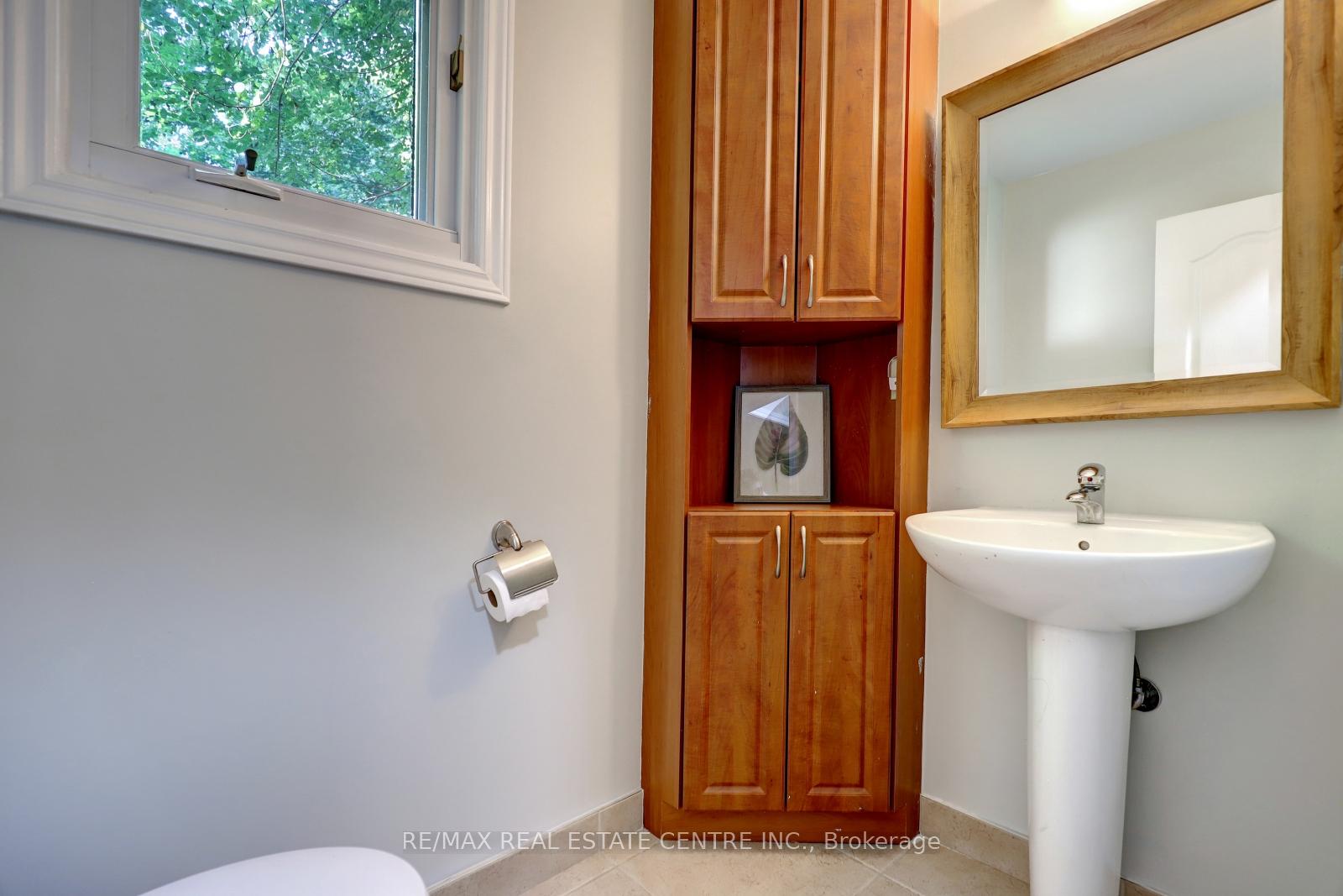 Photo 13 of 140 Confederation Street, Halton Hills, Glen Williams — HOMEH