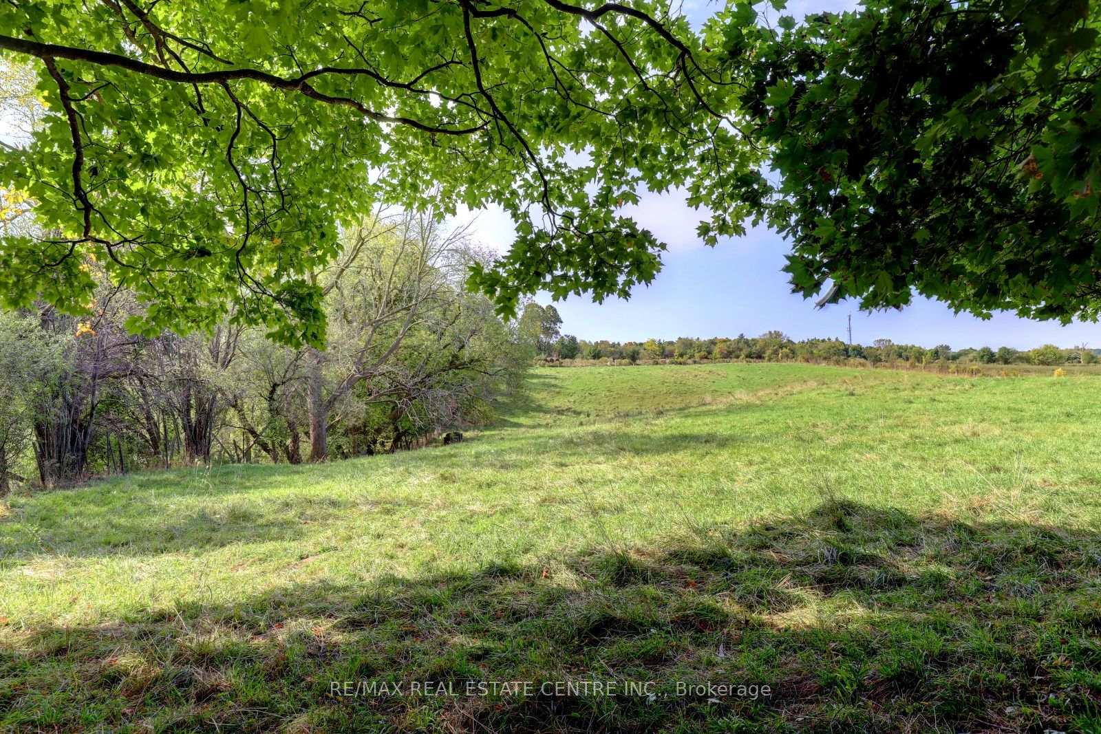 Photo 33 of 140 Confederation Street, Halton Hills, Glen Williams — HOMEH