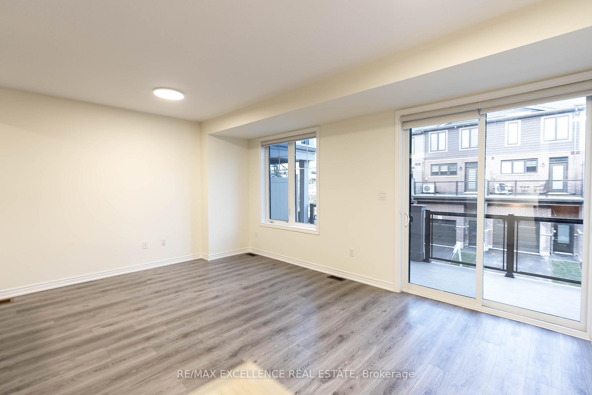 Photo 8 of Unit 83, 10 Birmingham Drive, Cambridge, Sheldon-Conestoga — HOMEH