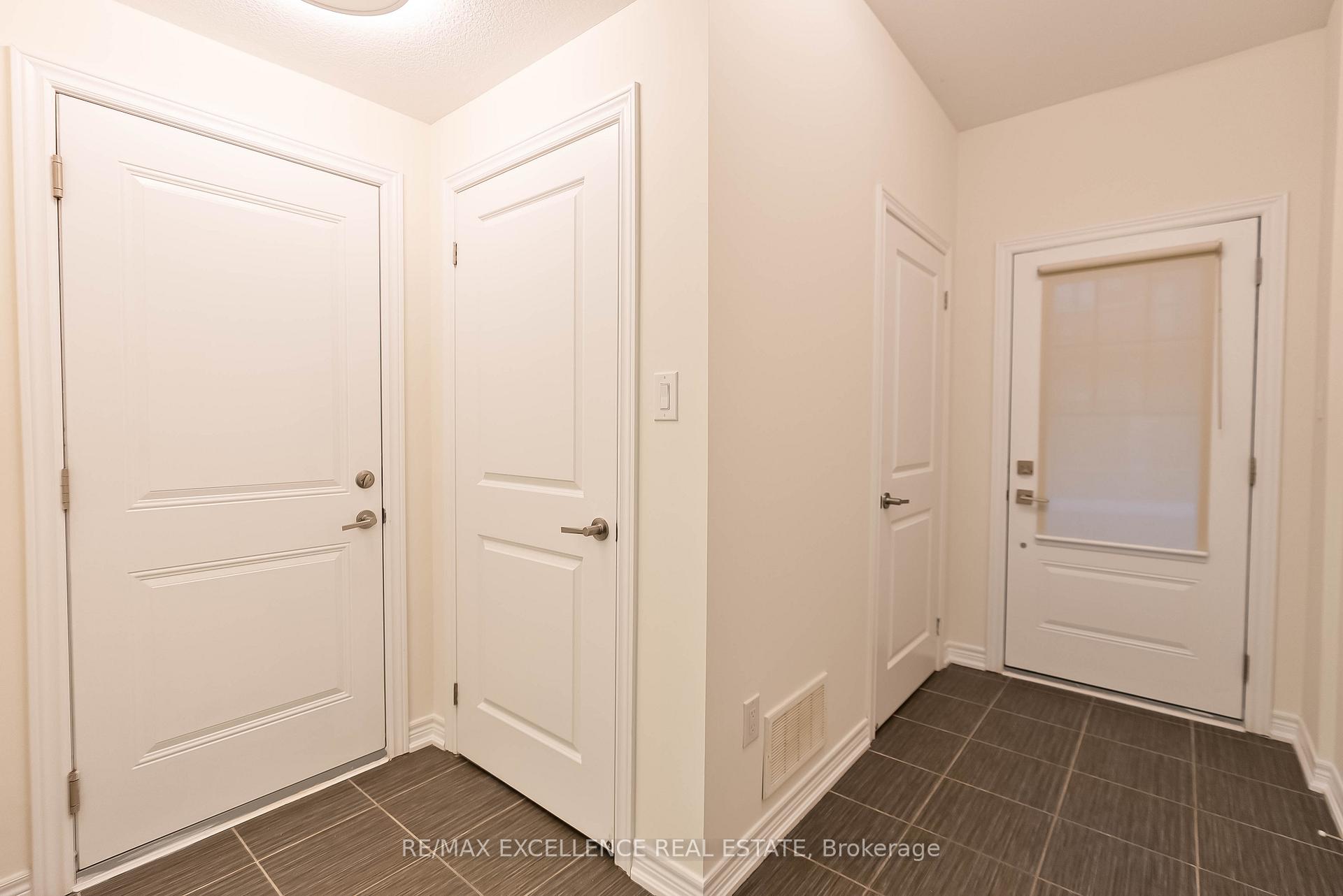 Photo 16 of Unit 83, 10 Birmingham Drive, Cambridge, Sheldon-Conestoga — HOMEH