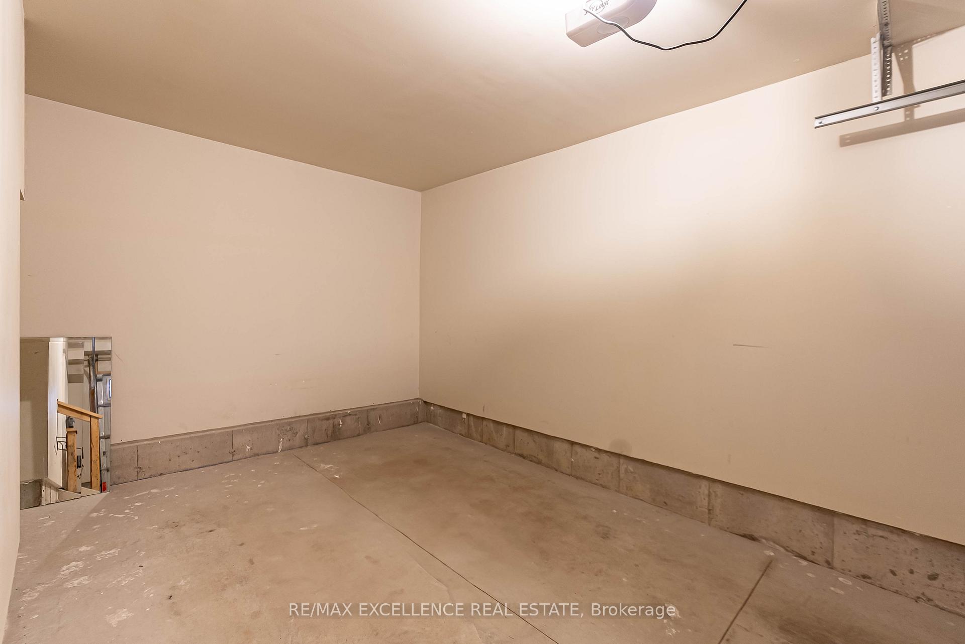 Photo 18 of Unit 83, 10 Birmingham Drive, Cambridge, Sheldon-Conestoga — HOMEH
