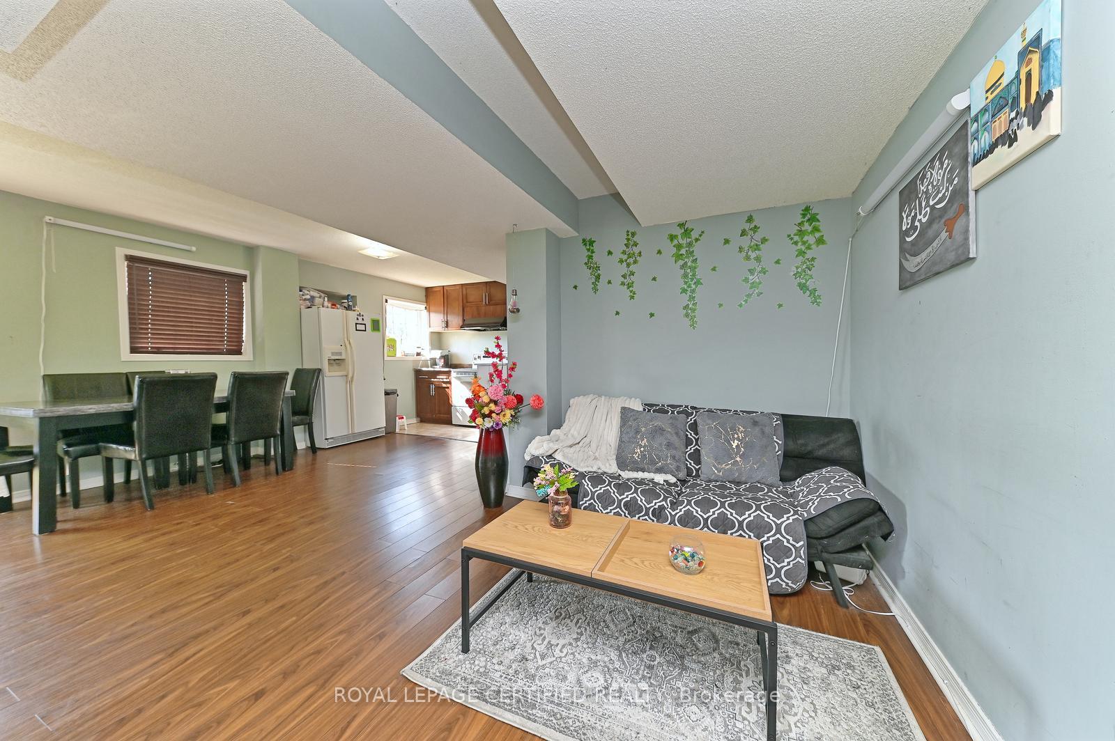 Photo 27 of 28 Abbotsbury Drive, Brampton, Credit Valley — HOMEH