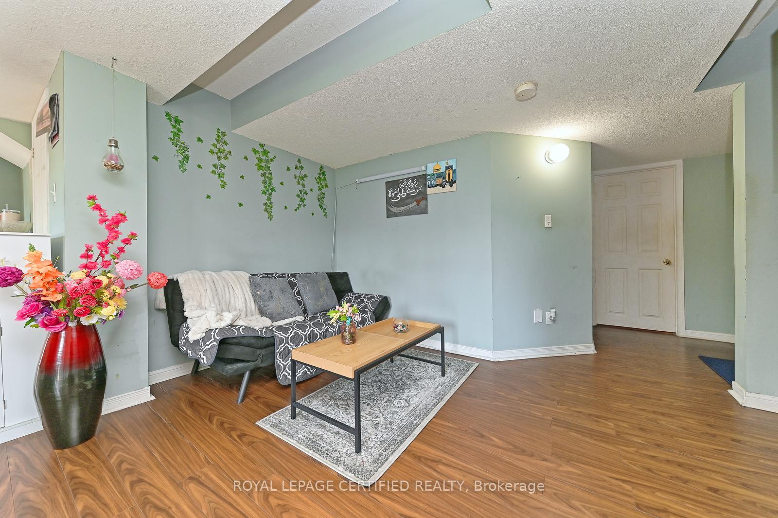 Photo 28 of 28 Abbotsbury Drive, Brampton, Credit Valley — HOMEH