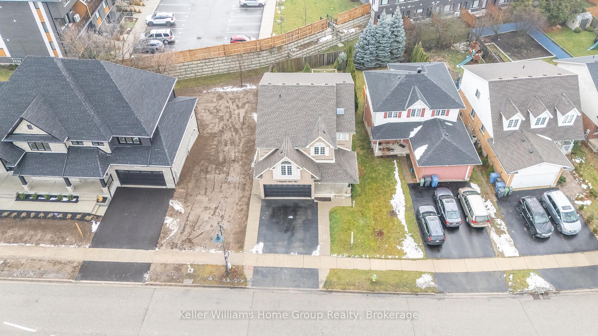 Photo 20 of 4 Clairfields Drive W, Guelph, Clairfields/Hanlon Business Park — HOMEH