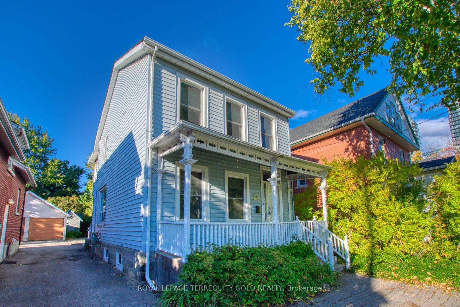 Photo 10 of 25 Mill Street N, Brampton, Downtown Brampton — HOMEH