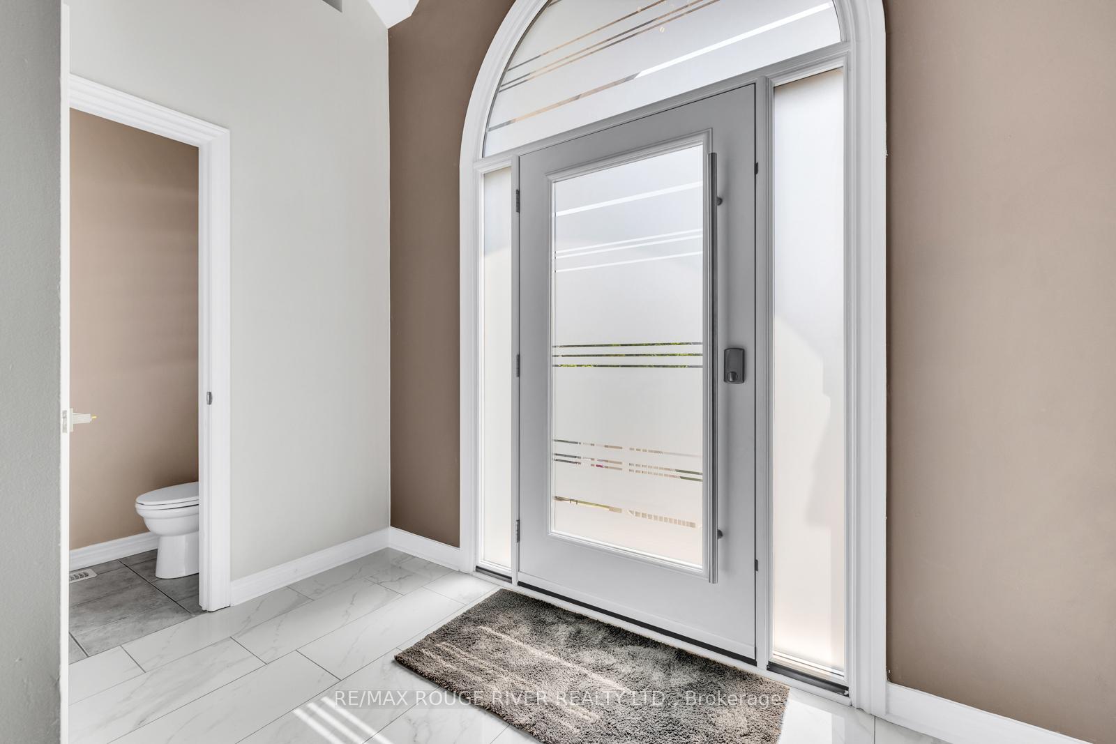 Photo 4 of 54 Erskine Drive, Clarington, Newcastle — HOMEH