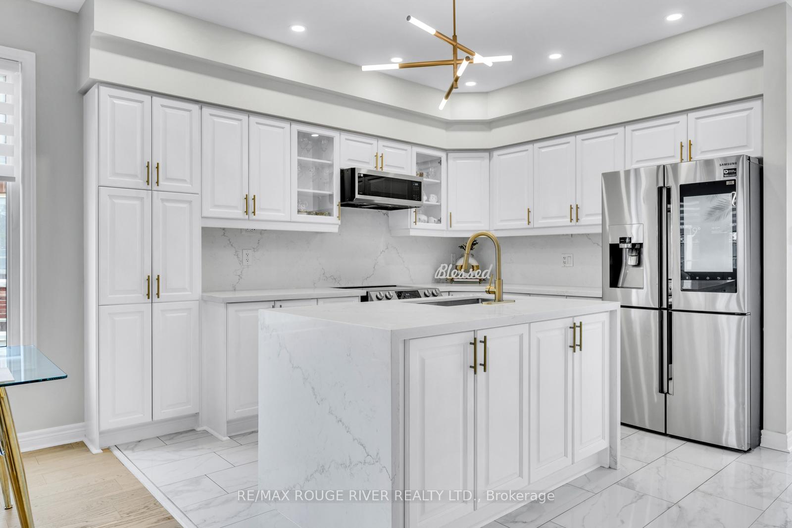 Photo 9 of 54 Erskine Drive, Clarington, Newcastle — HOMEH