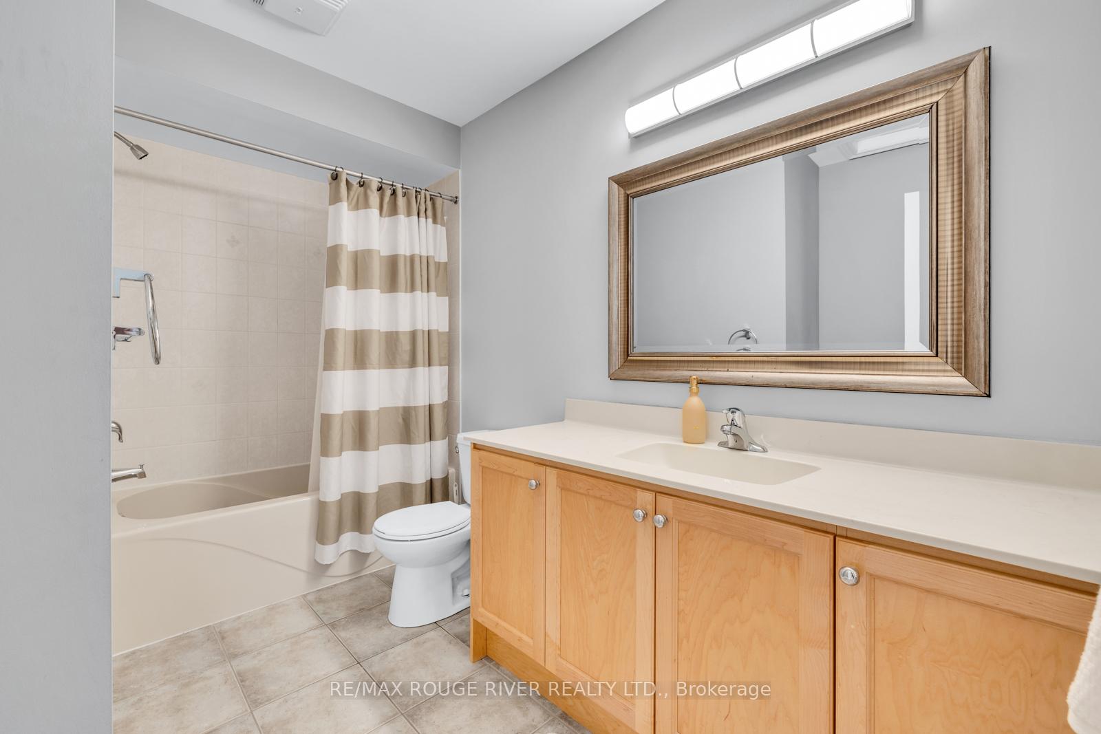 Photo 27 of 54 Erskine Drive, Clarington, Newcastle — HOMEH