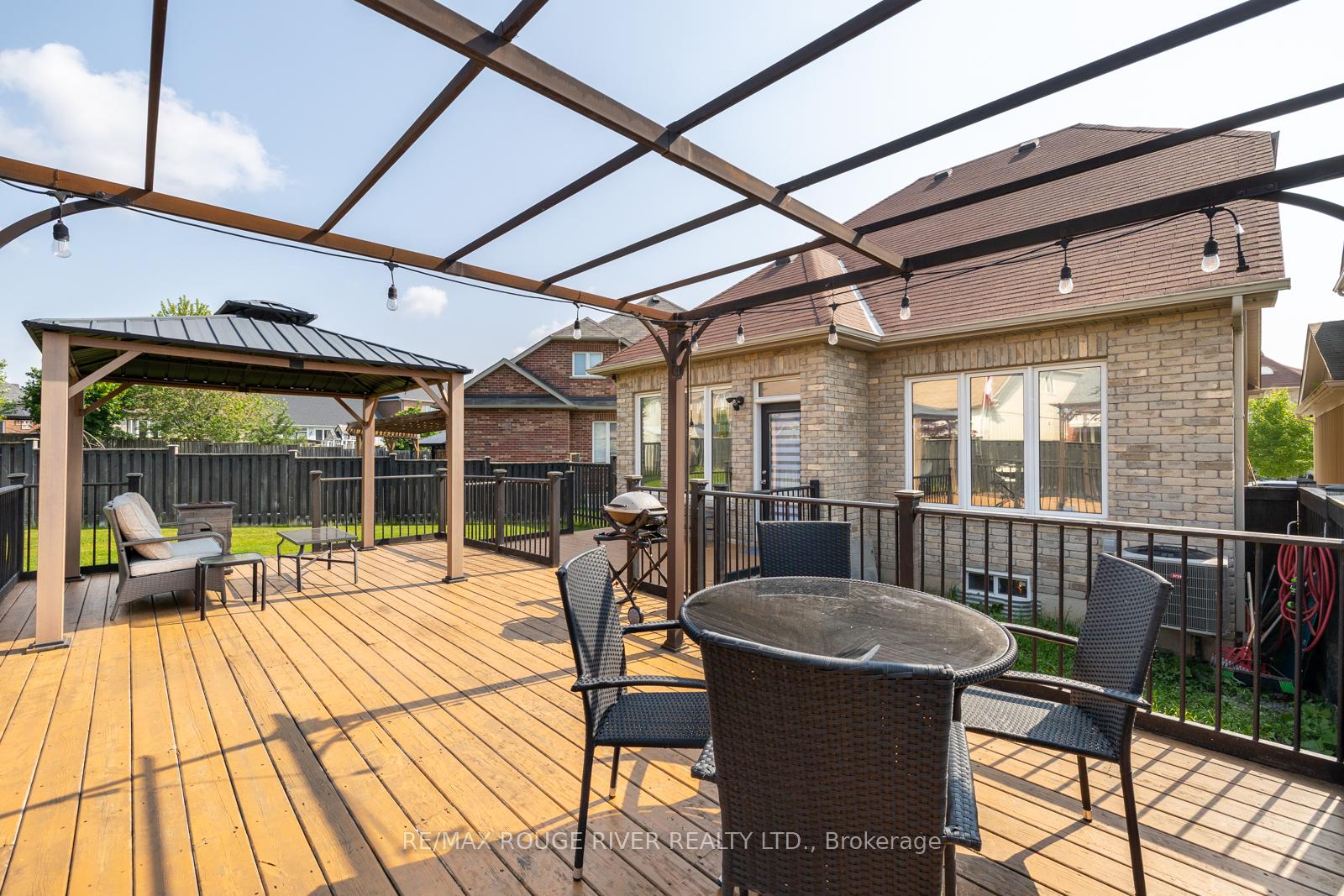 Photo 44 of 54 Erskine Drive, Clarington, Newcastle — HOMEH