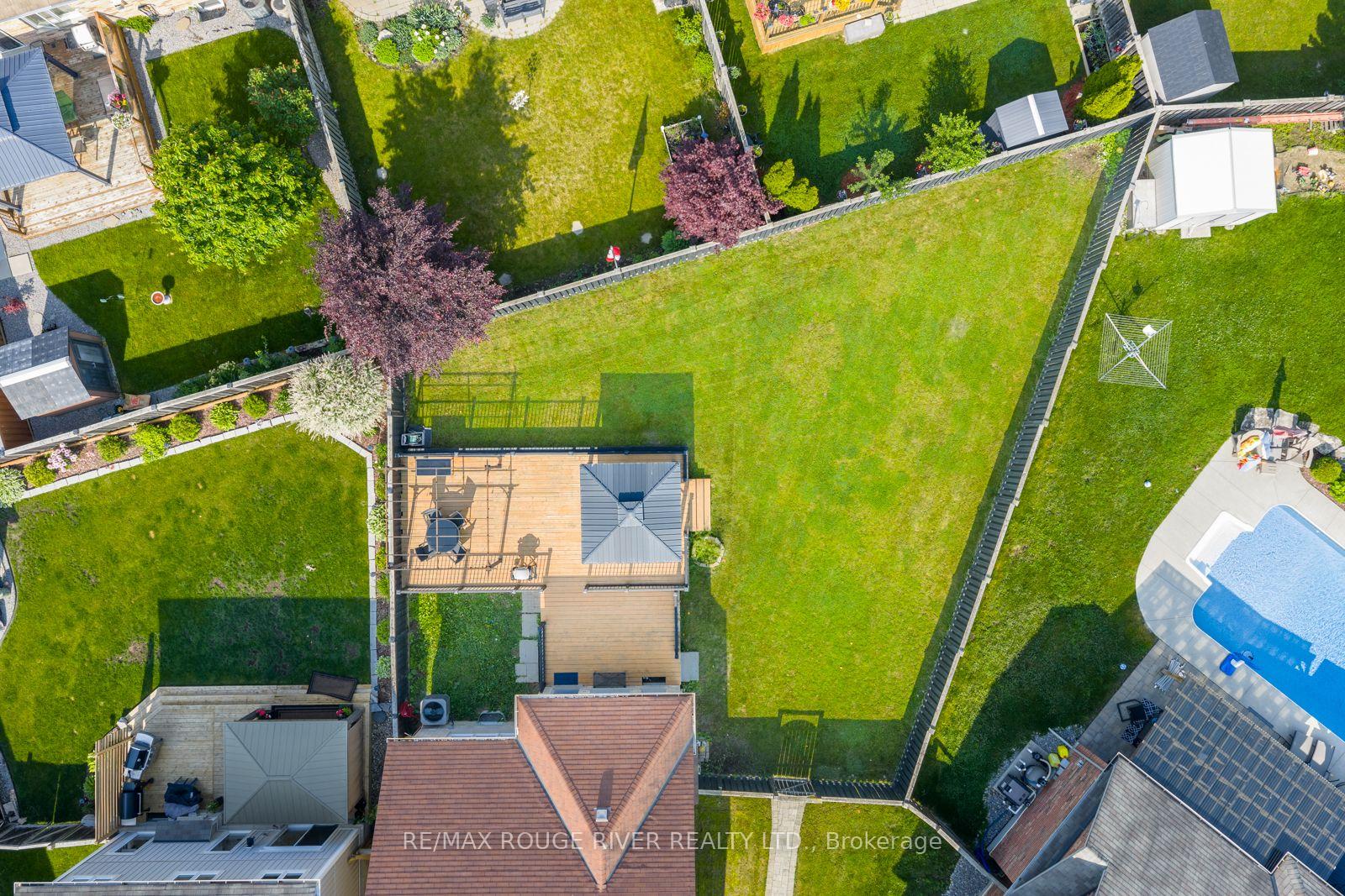 Photo 47 of 54 Erskine Drive, Clarington, Newcastle — HOMEH