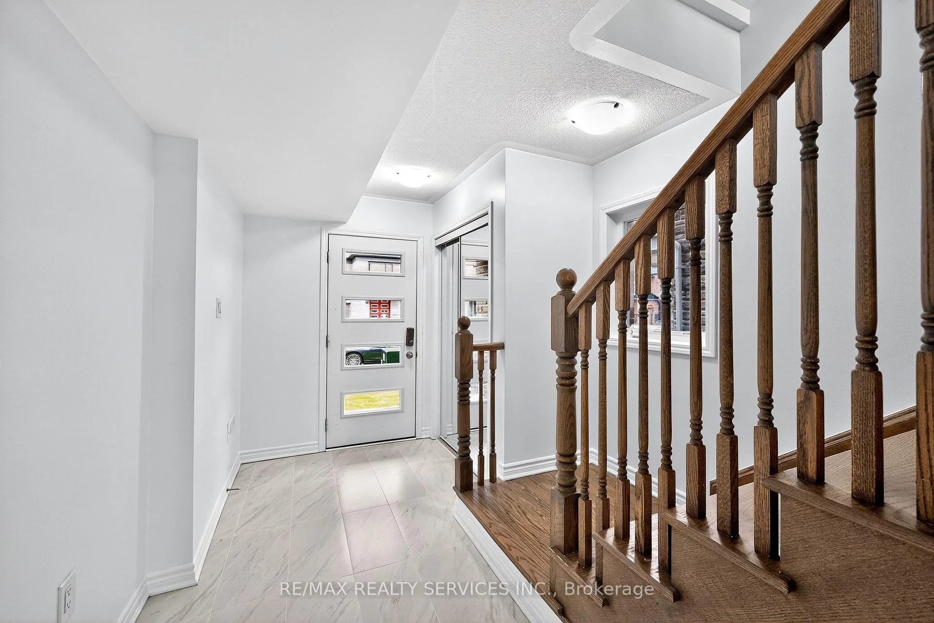 Photo 7 of 38 Divers Road, Brampton, Northwest Brampton — HOMEH