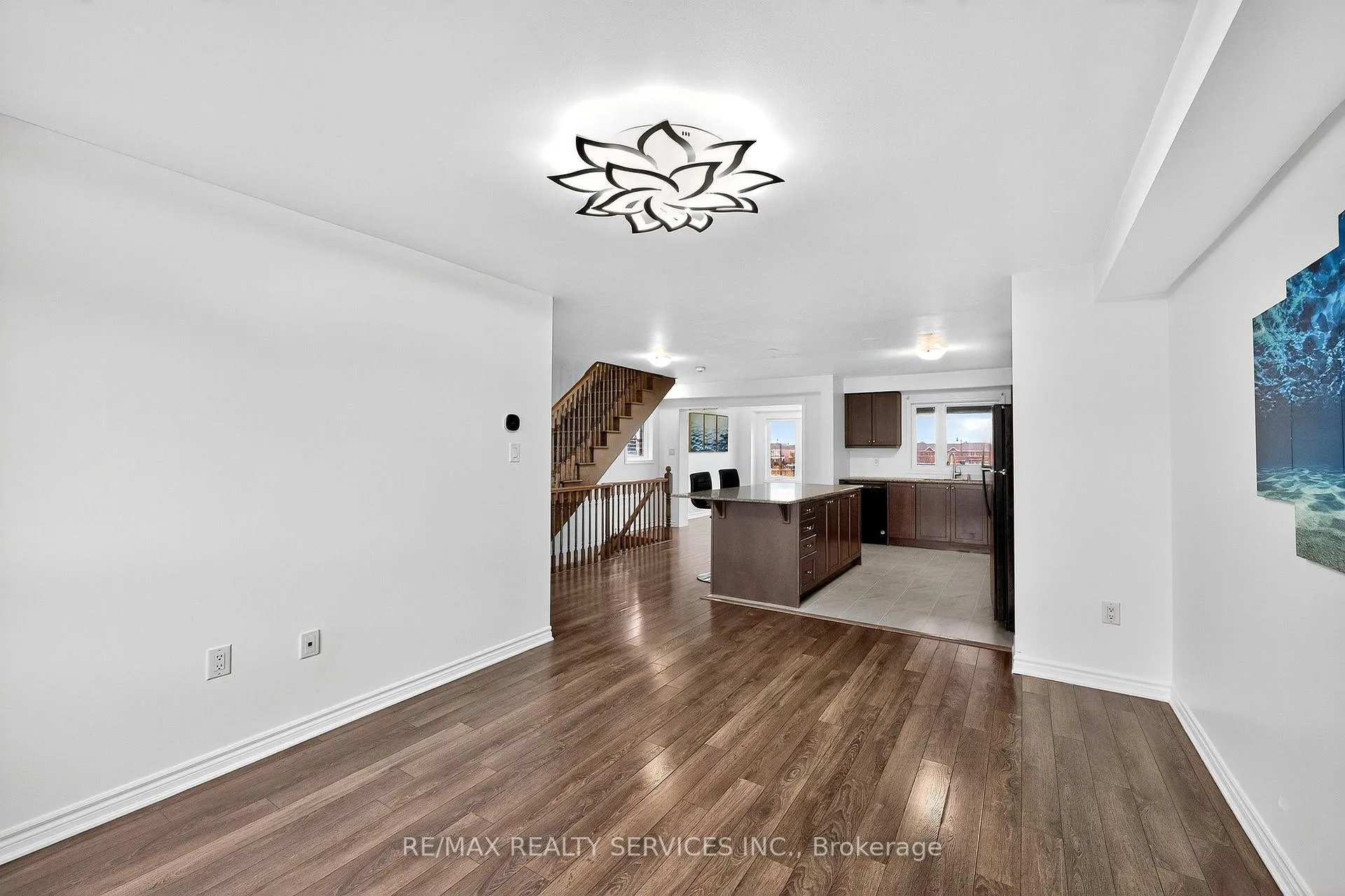 Photo 13 of 38 Divers Road, Brampton, Northwest Brampton — HOMEH