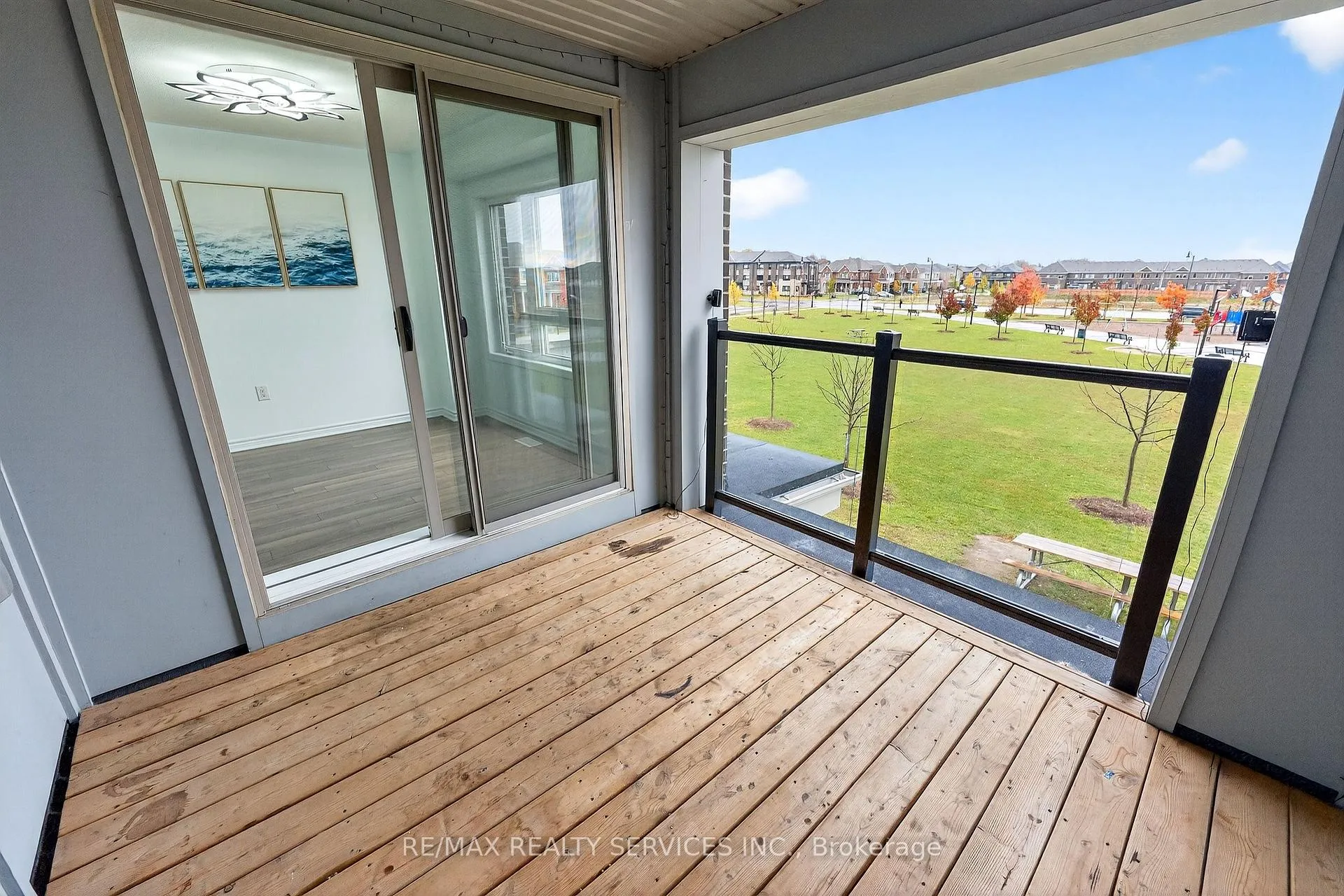 Photo 26 of 38 Divers Road, Brampton, Northwest Brampton — HOMEH
