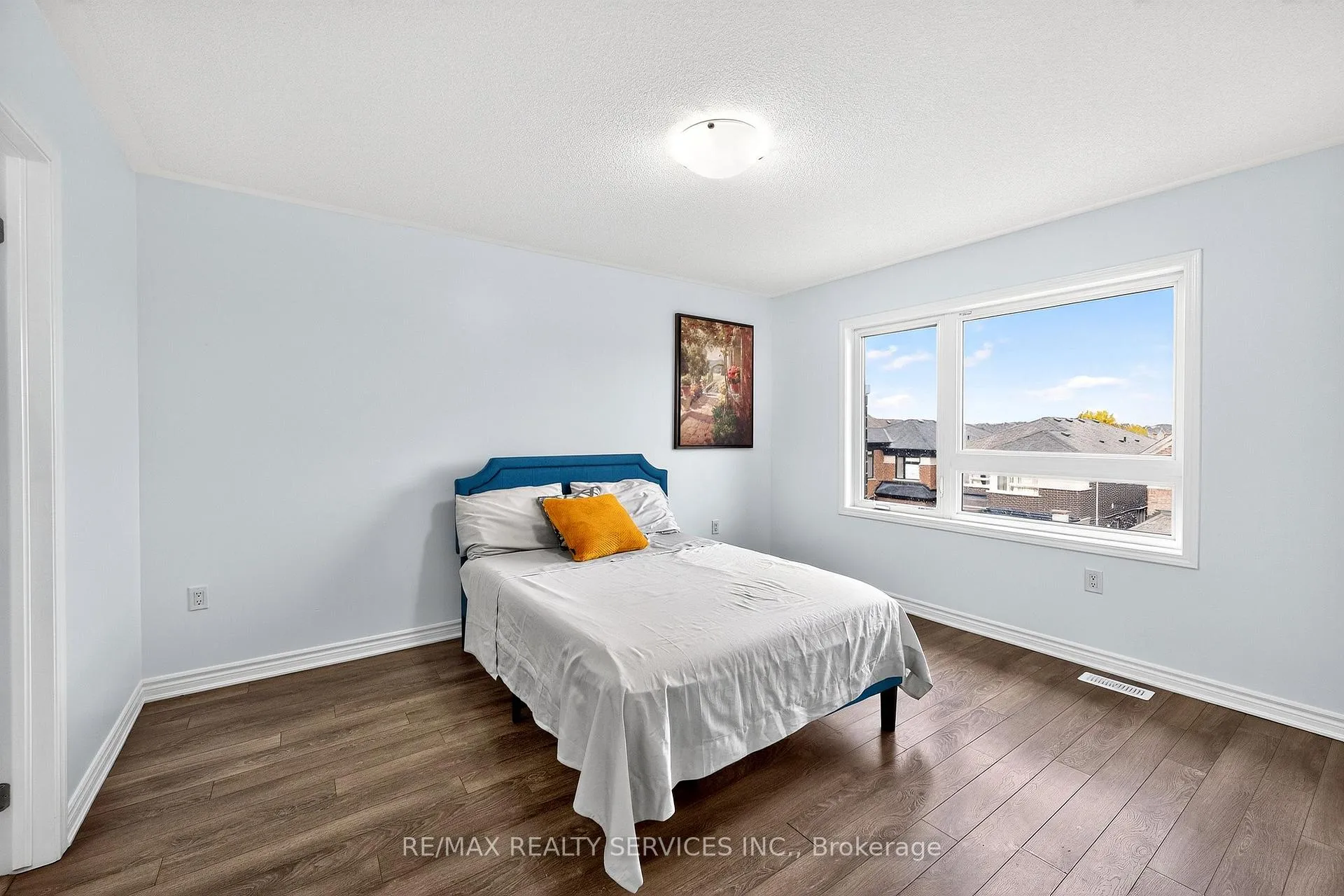 Photo 29 of 38 Divers Road, Brampton, Northwest Brampton — HOMEH