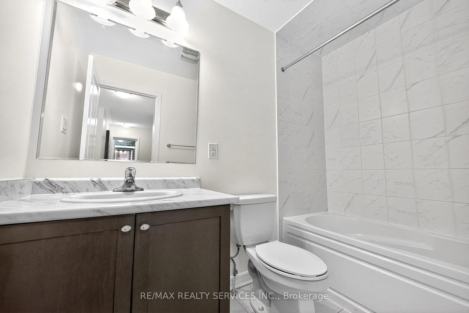 Photo 38 of 38 Divers Road, Brampton, Northwest Brampton — HOMEH