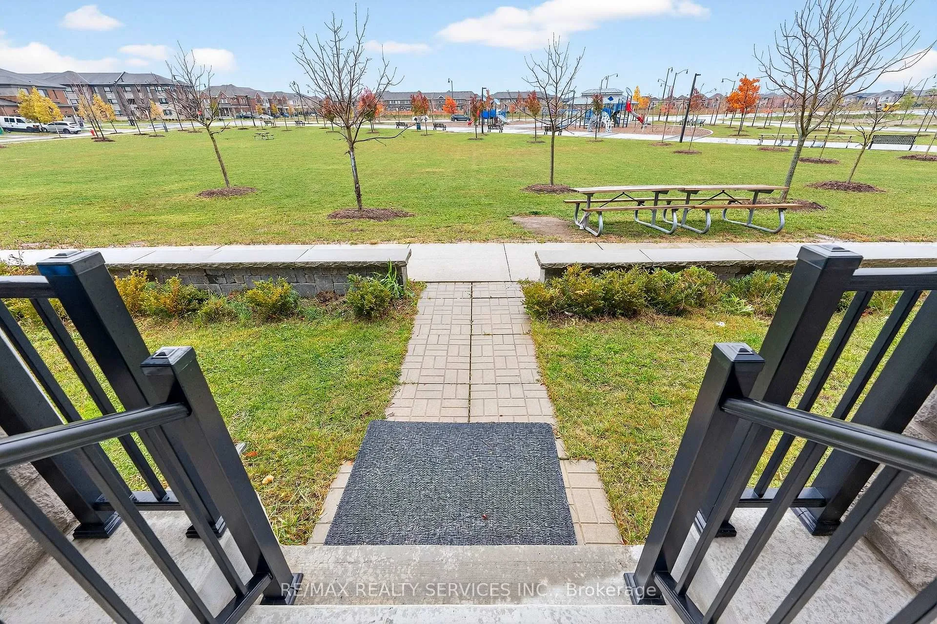 Photo 45 of 38 Divers Road, Brampton, Northwest Brampton — HOMEH