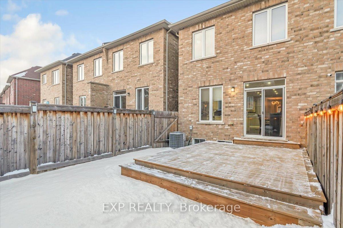 Photo 36 of 92 Upper Canada Court, Halton Hills, Georgetown — HOMEH