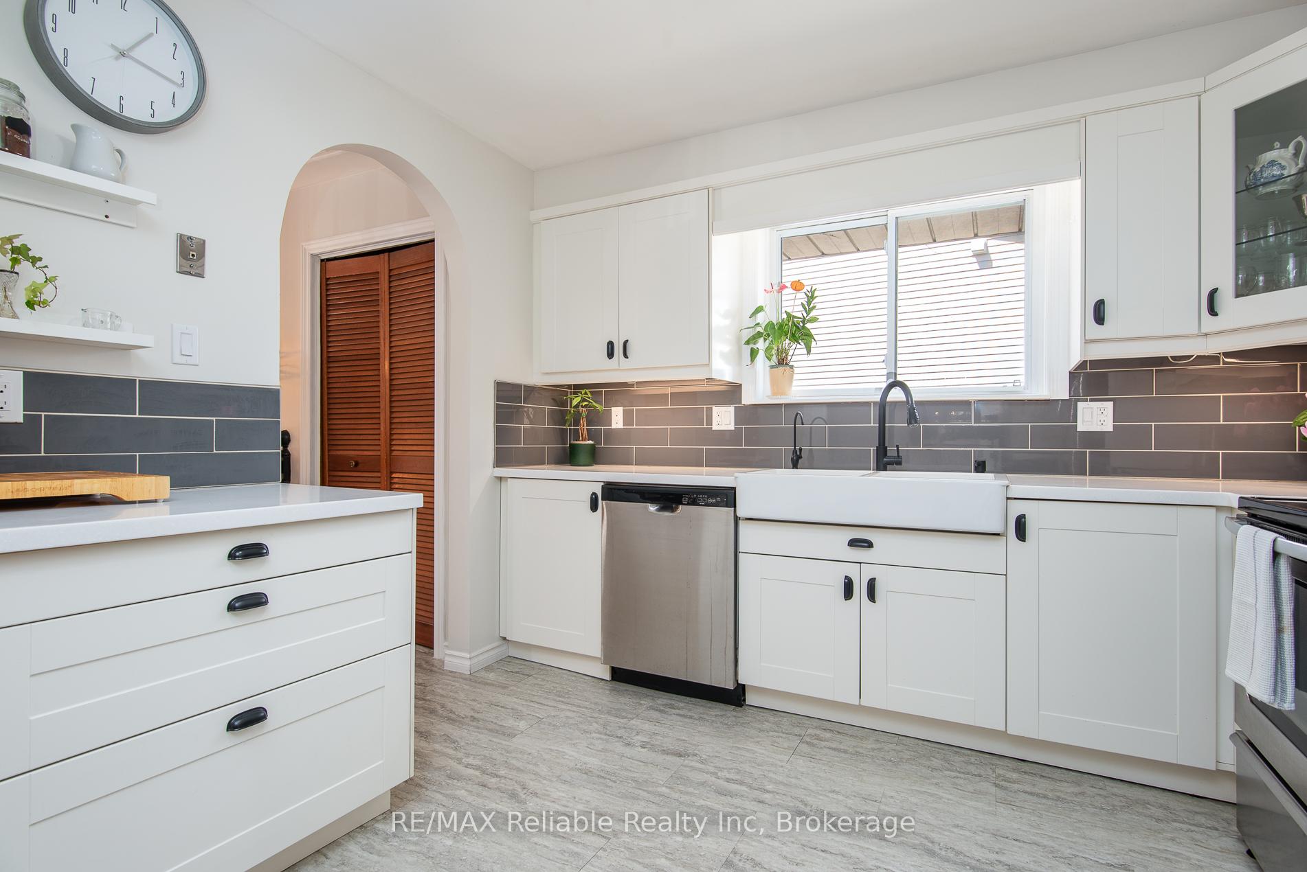 Photo 1 of 163 Marksam Road, Guelph, Willow West/Sugarbush/West Acres — HOMEH