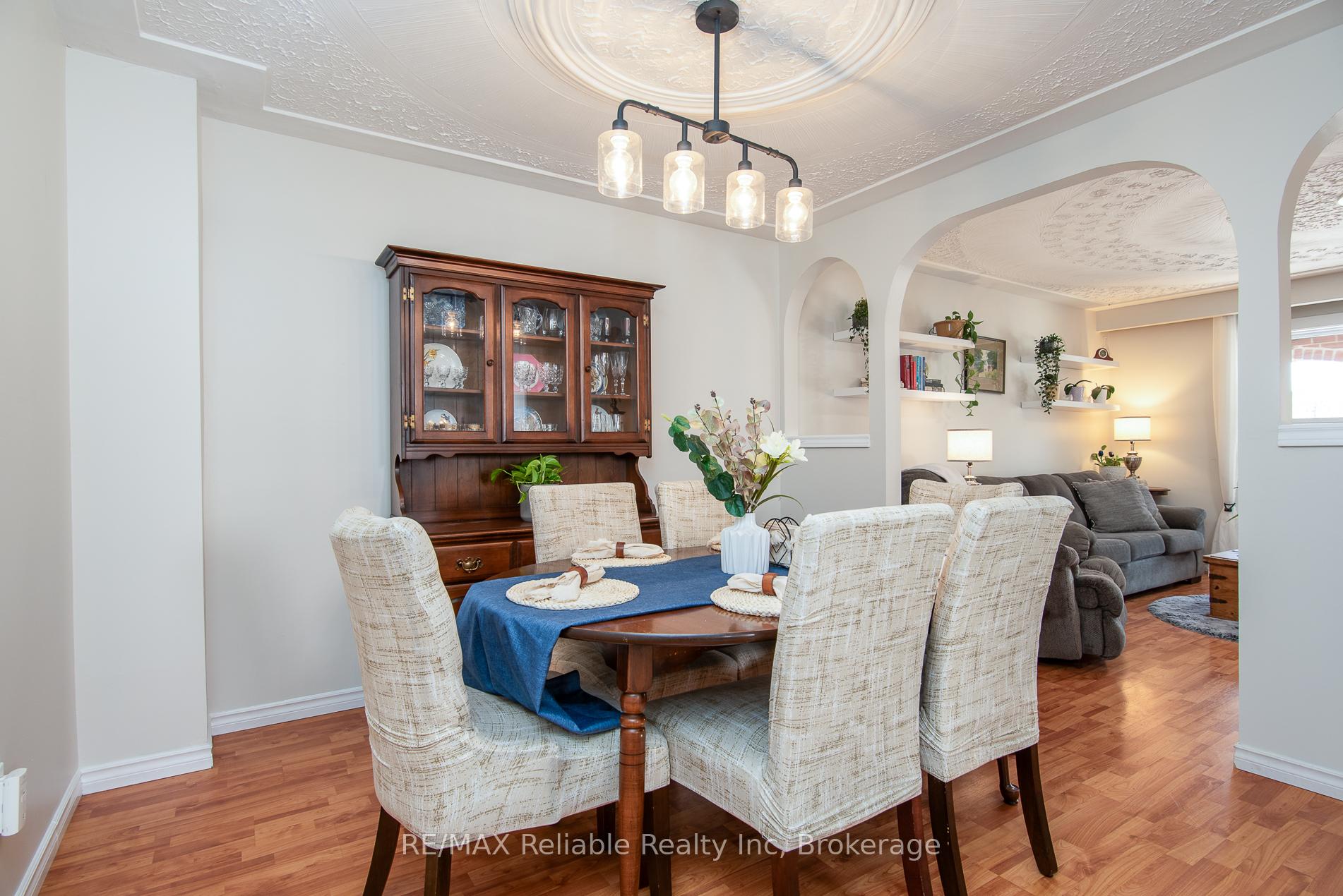Photo 7 of 163 Marksam Road, Guelph, Willow West/Sugarbush/West Acres — HOMEH