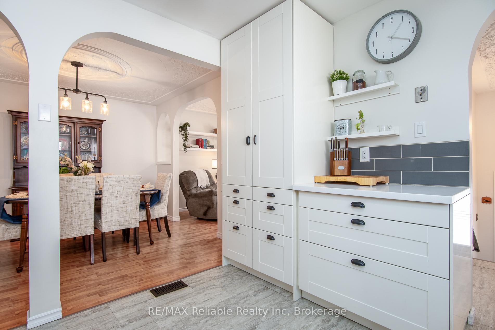 Photo 11 of 163 Marksam Road, Guelph, Willow West/Sugarbush/West Acres — HOMEH