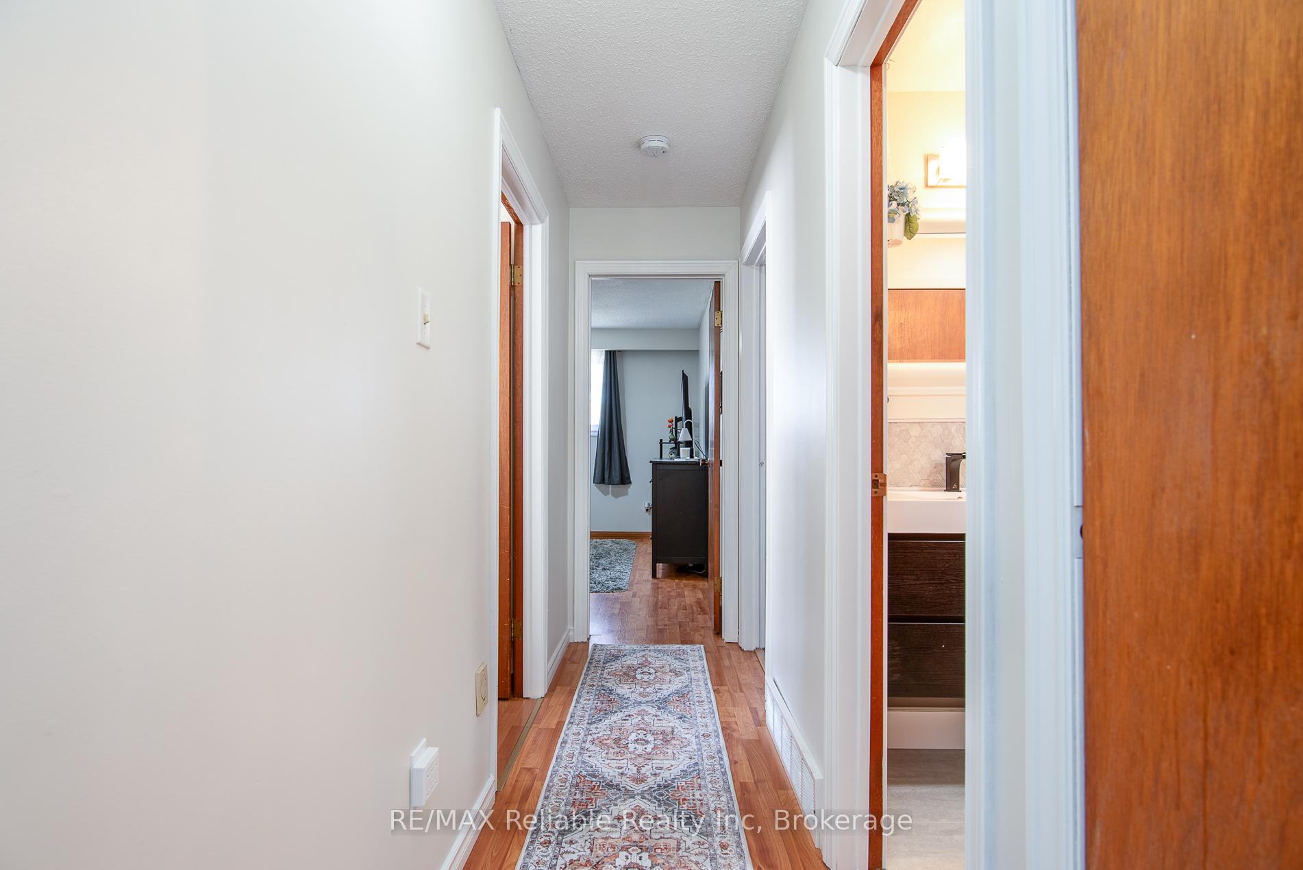 Photo 13 of 163 Marksam Road, Guelph, Willow West/Sugarbush/West Acres — HOMEH