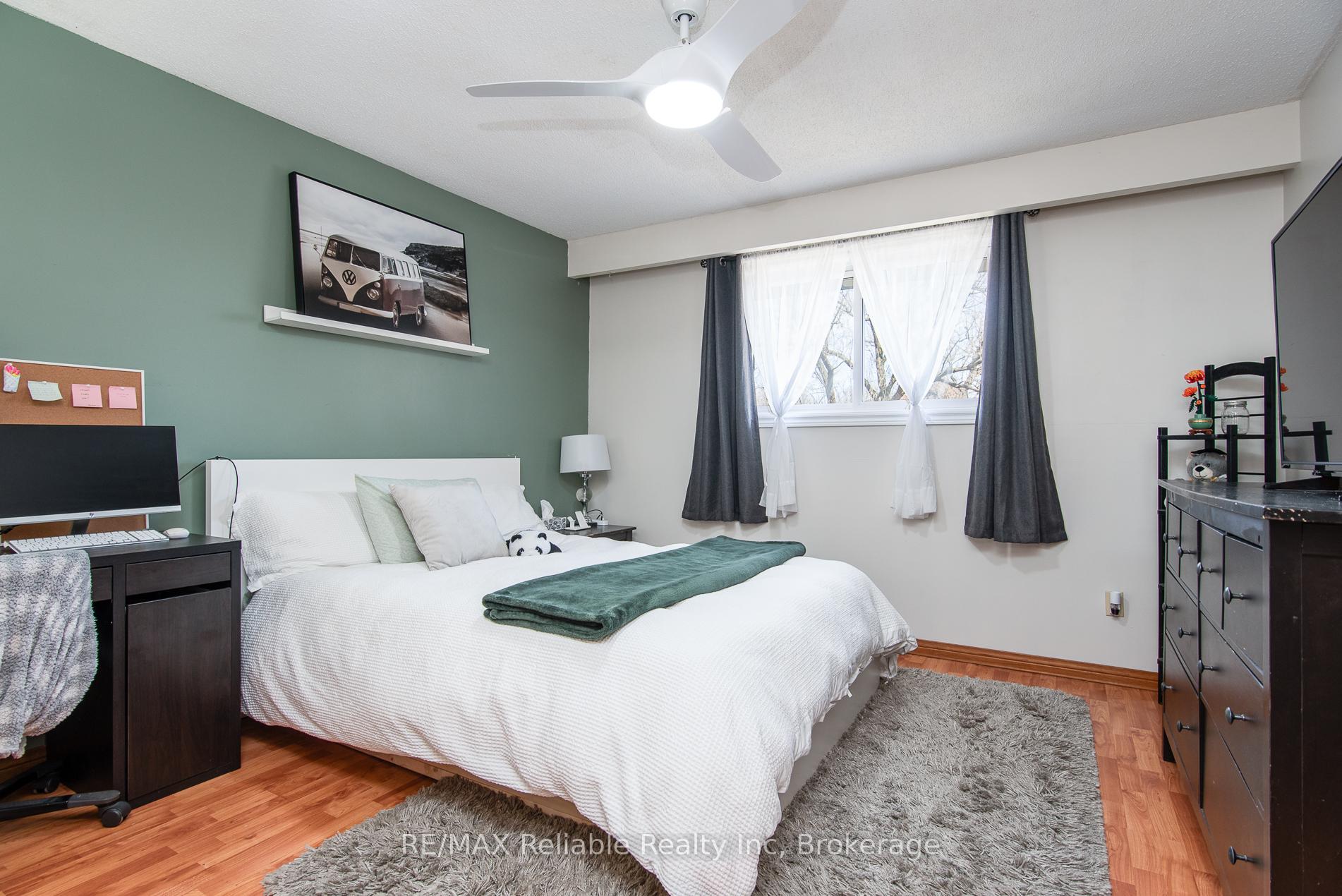 Photo 15 of 163 Marksam Road, Guelph, Willow West/Sugarbush/West Acres — HOMEH
