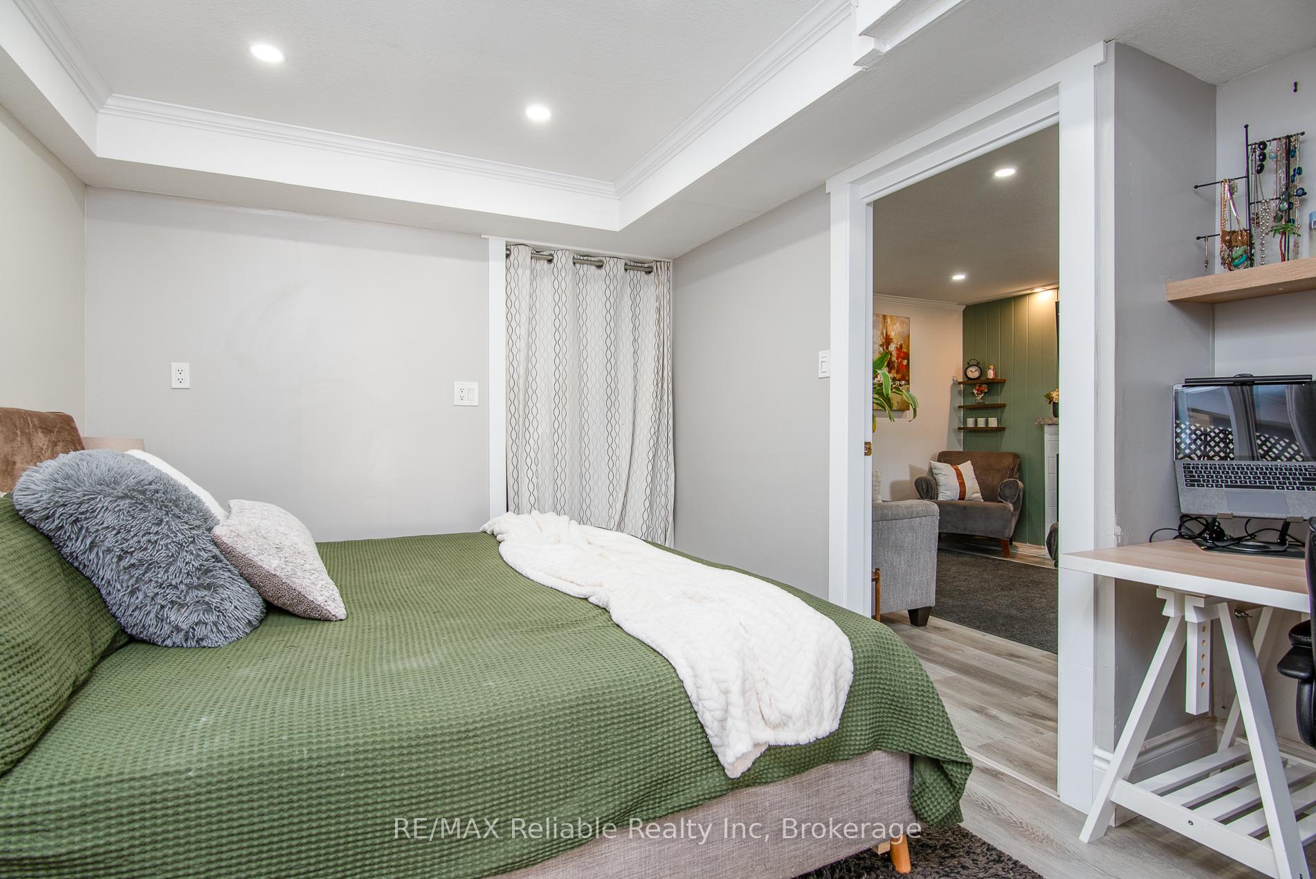Photo 30 of 163 Marksam Road, Guelph, Willow West/Sugarbush/West Acres — HOMEH