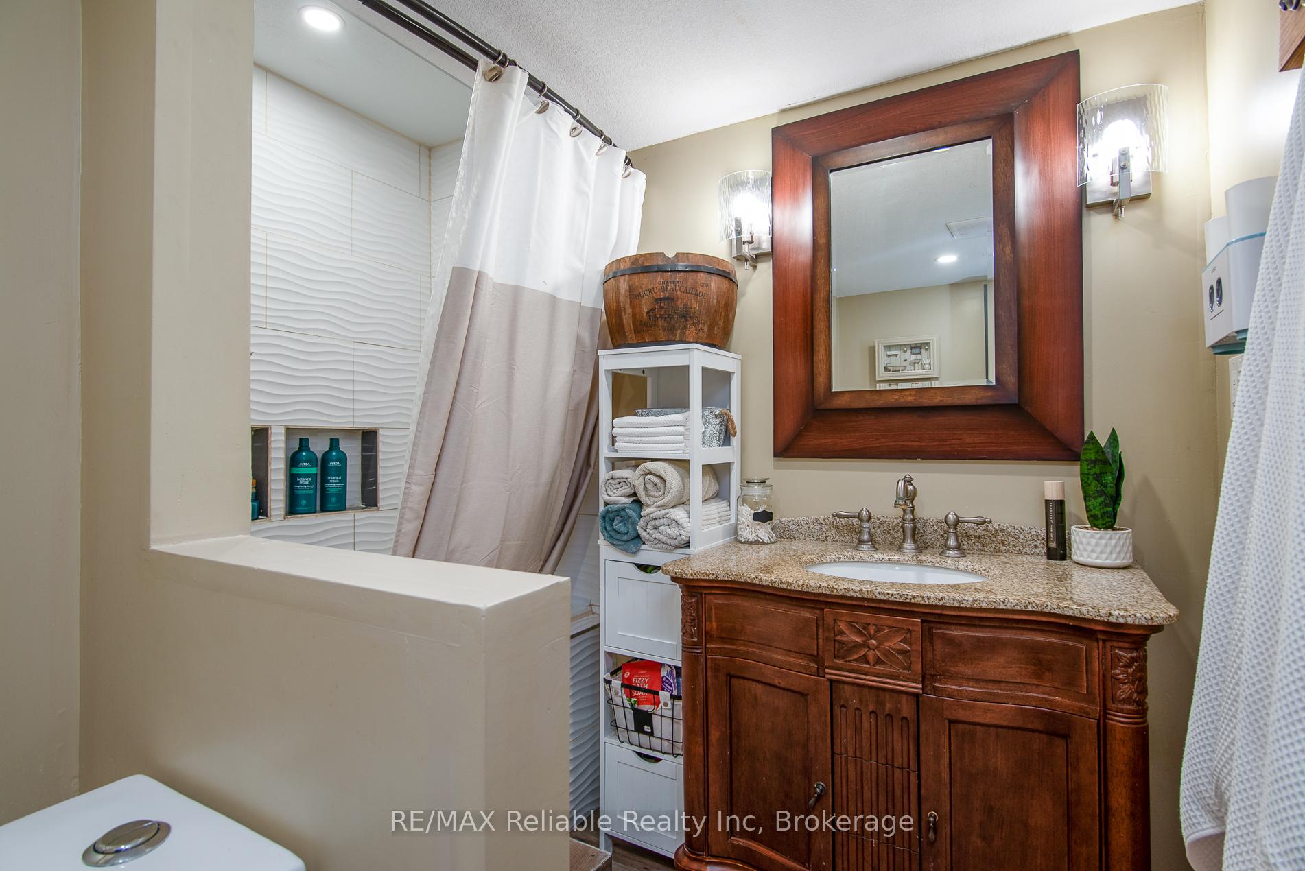 Photo 33 of 163 Marksam Road, Guelph, Willow West/Sugarbush/West Acres — HOMEH
