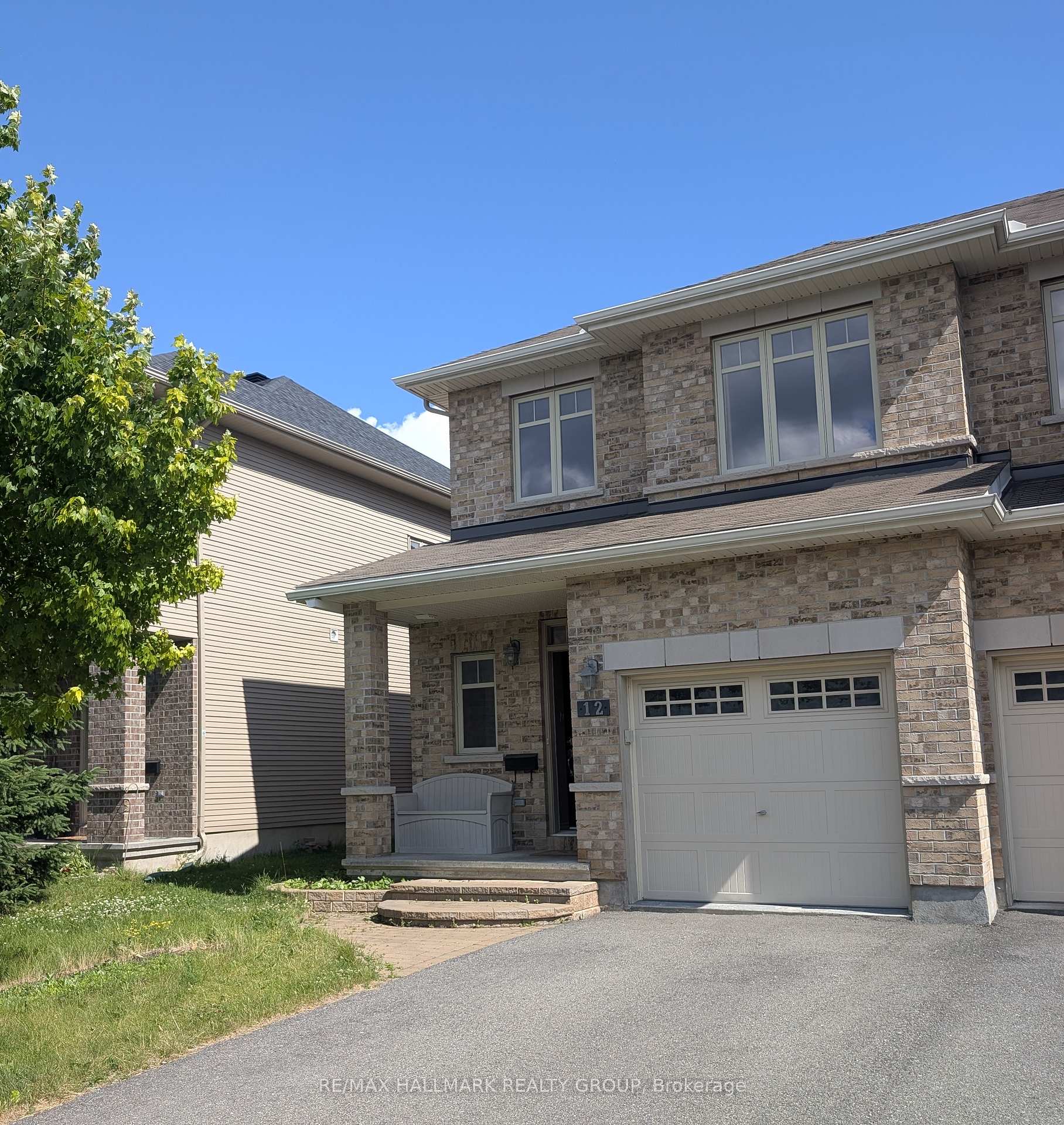 Photo 1 of 12 Madelon Drive, Ottawa, Barrhaven - Longfields — HOMEH