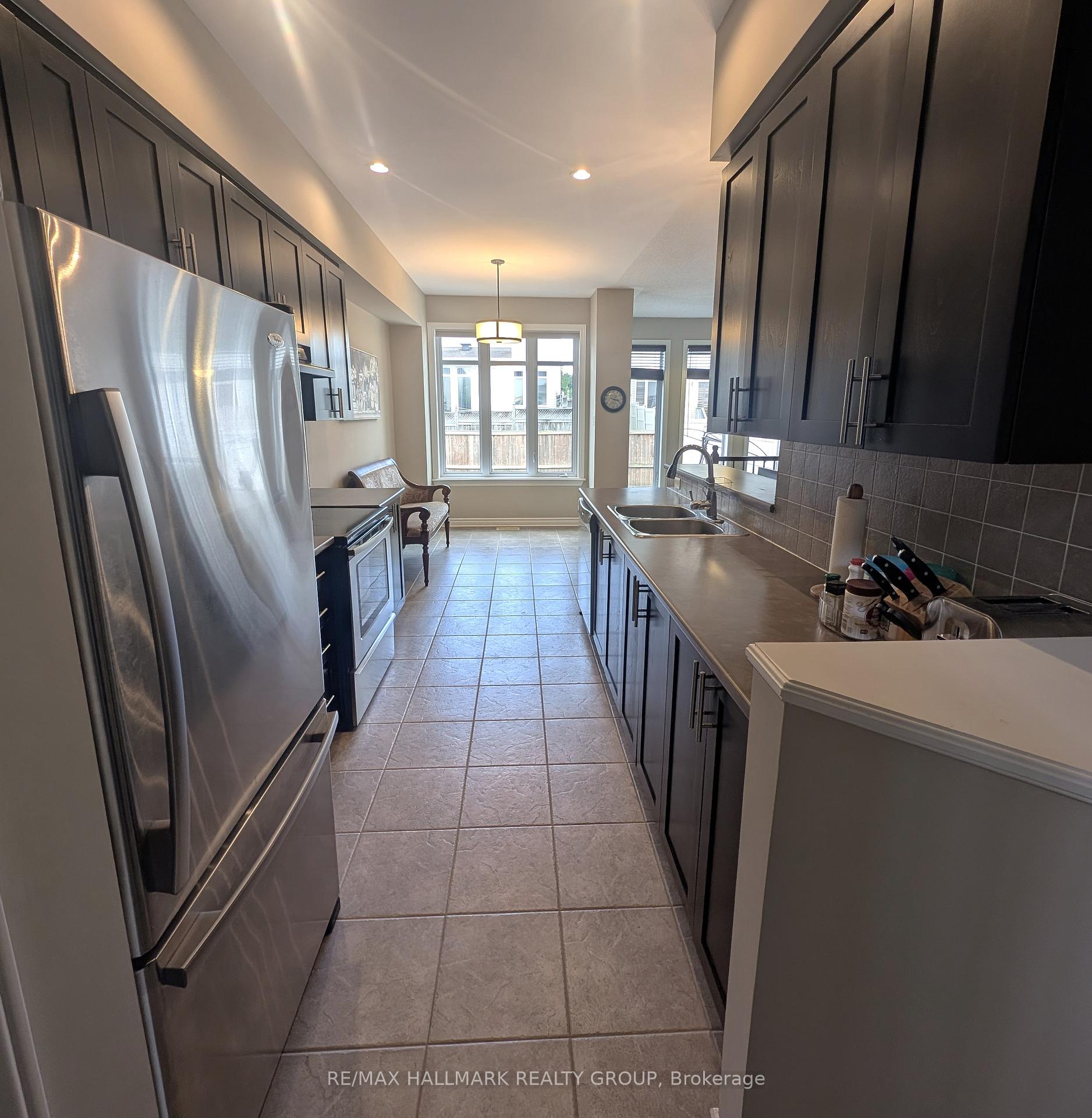 Photo 5 of 12 Madelon Drive, Ottawa, Barrhaven - Longfields — HOMEH