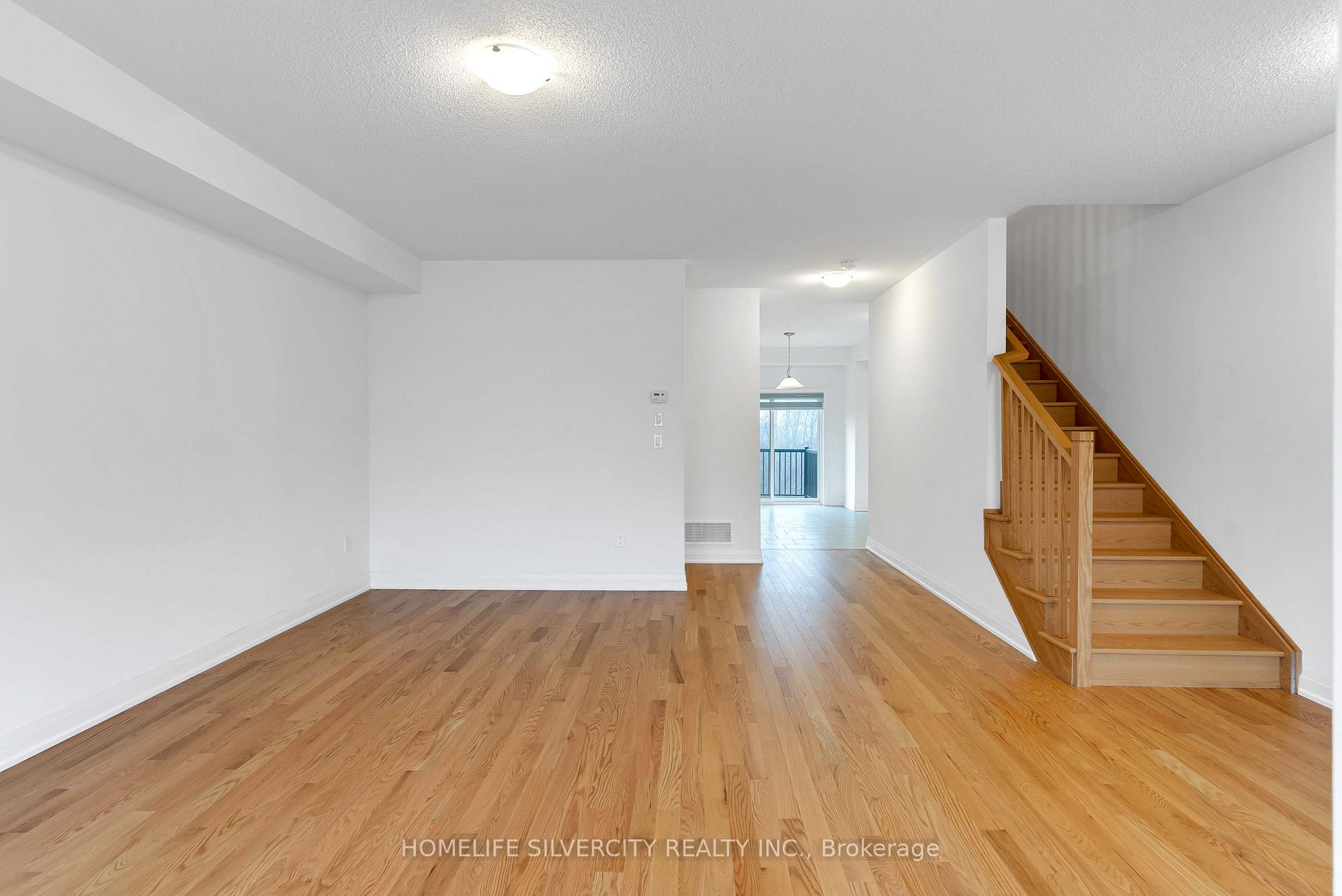 Photo 16 of 50 Windtree Way, Halton Hills, Georgetown — HOMEH