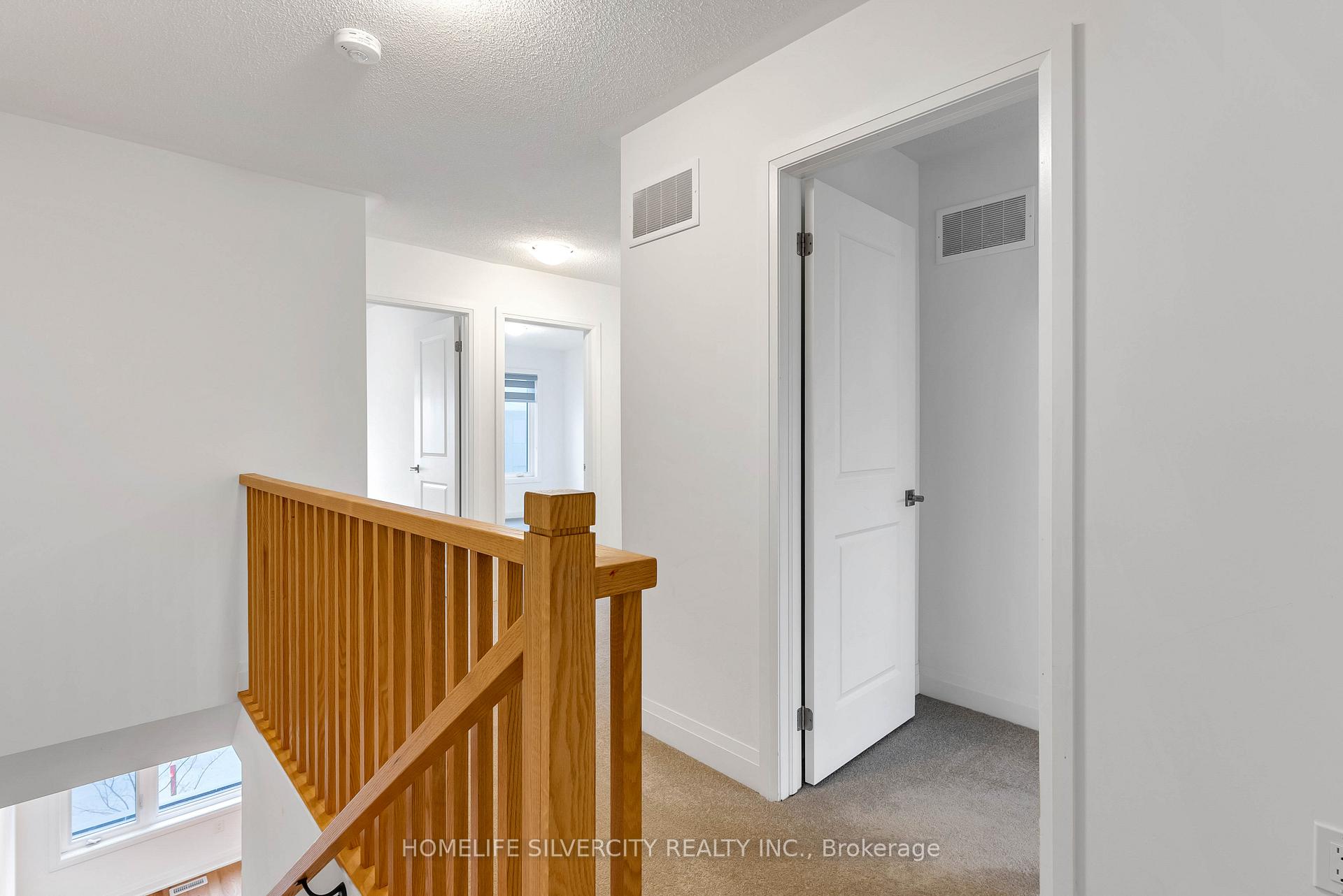Photo 18 of 50 Windtree Way, Halton Hills, Georgetown — HOMEH