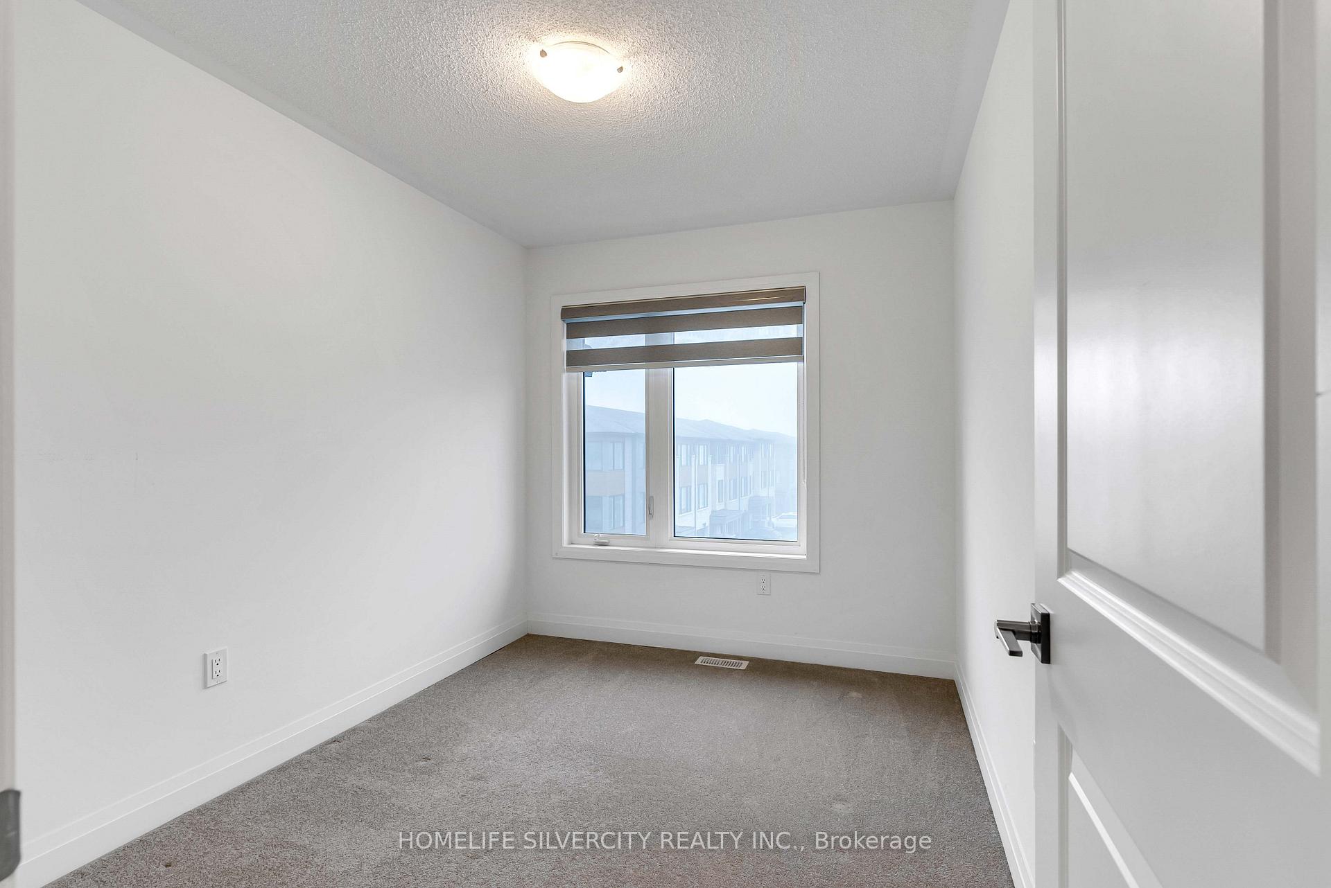 Photo 26 of 50 Windtree Way, Halton Hills, Georgetown — HOMEH