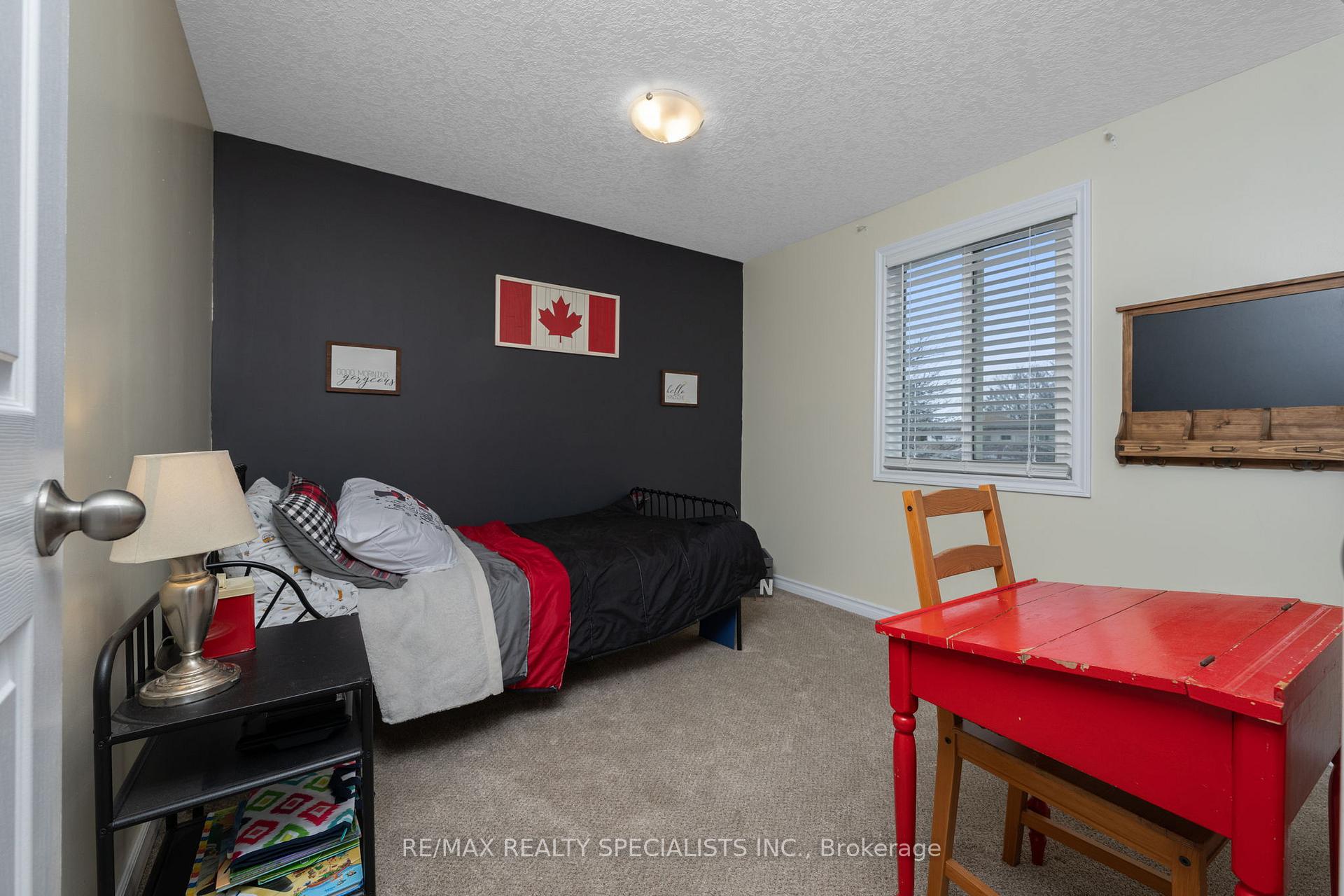 Photo 23 of 48 Walman Drive, Guelph, Kortright West — HOMEH
