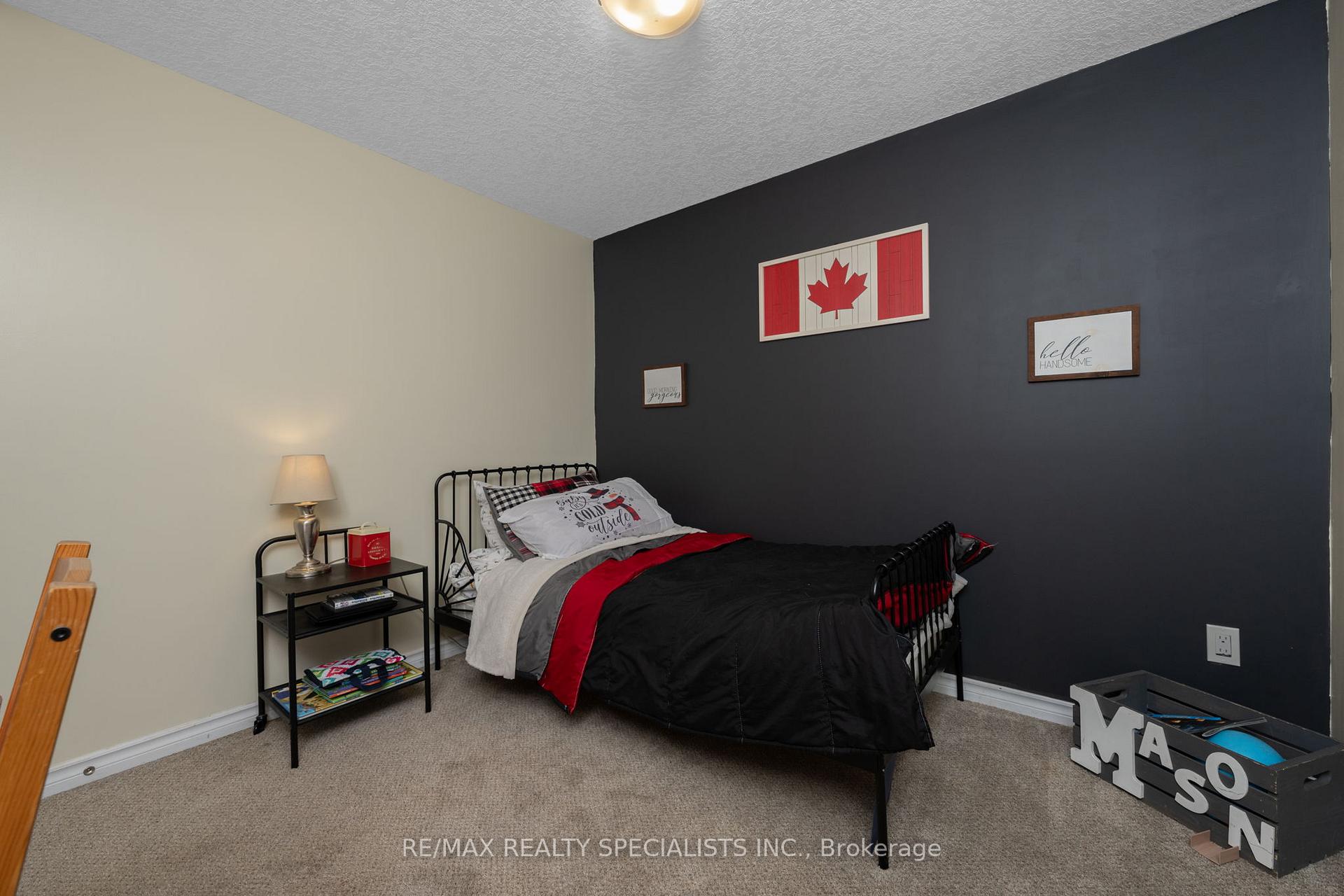 Photo 24 of 48 Walman Drive, Guelph, Kortright West — HOMEH
