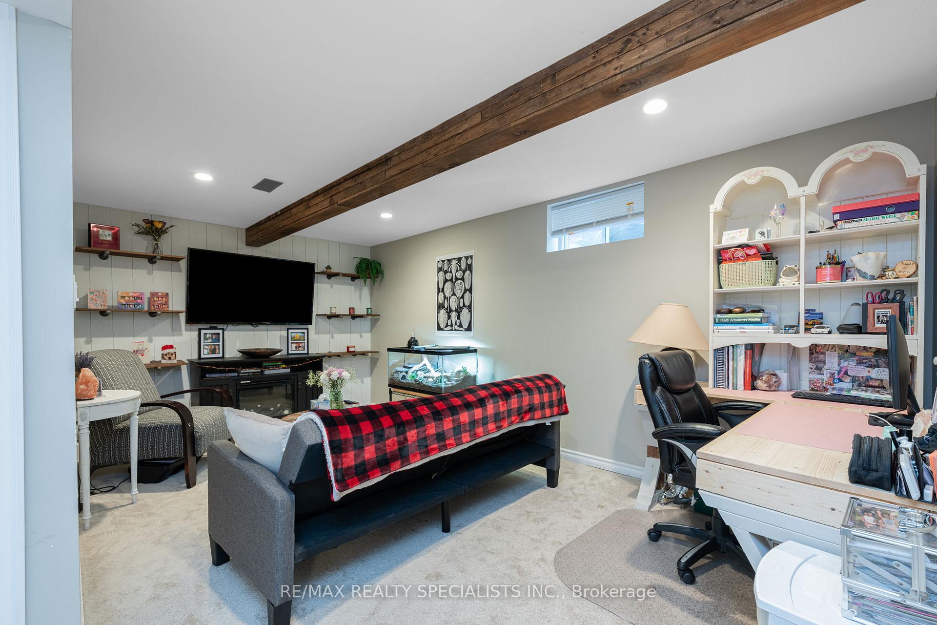 Photo 30 of 48 Walman Drive, Guelph, Kortright West — HOMEH