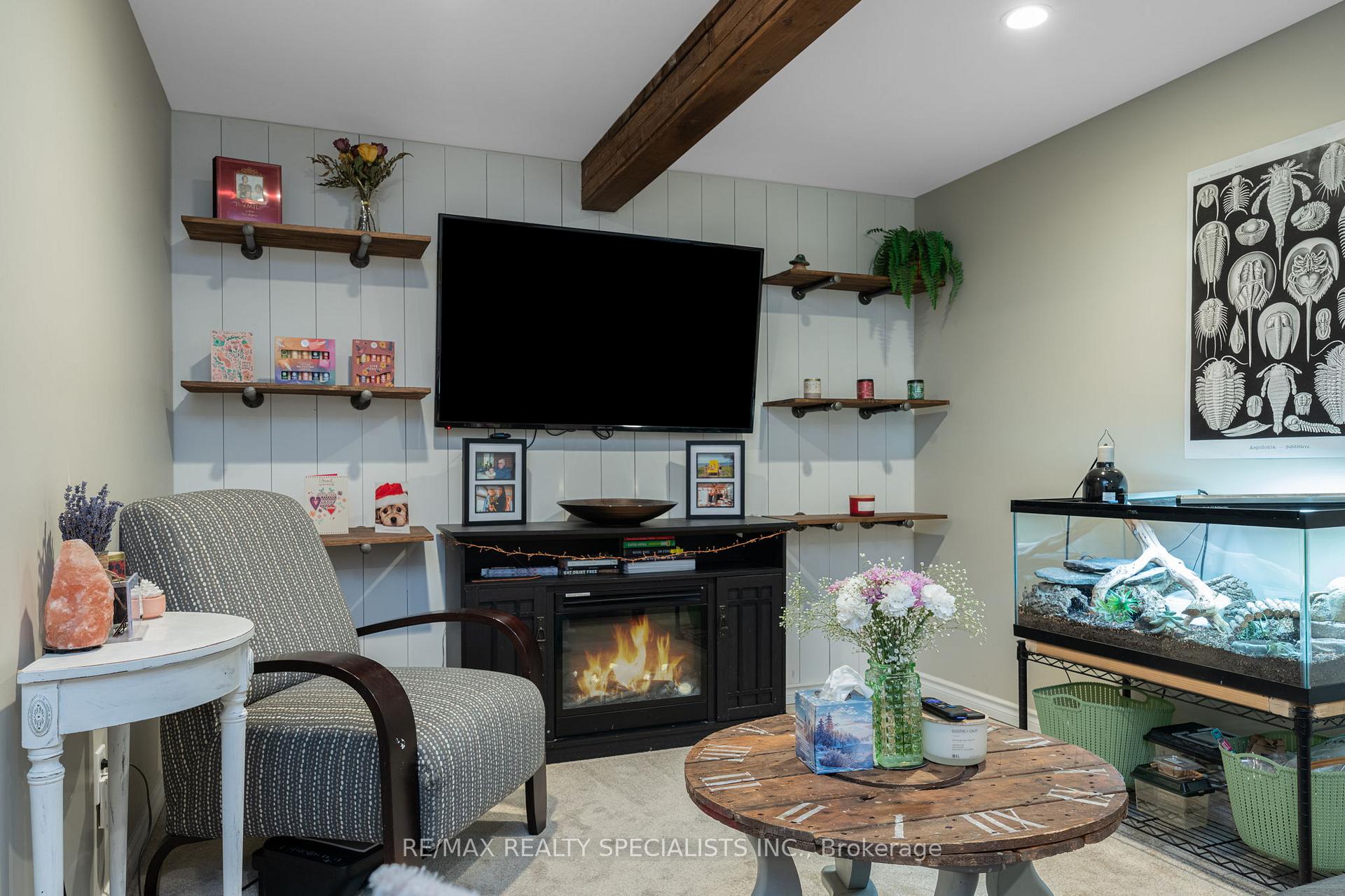 Photo 31 of 48 Walman Drive, Guelph, Kortright West — HOMEH