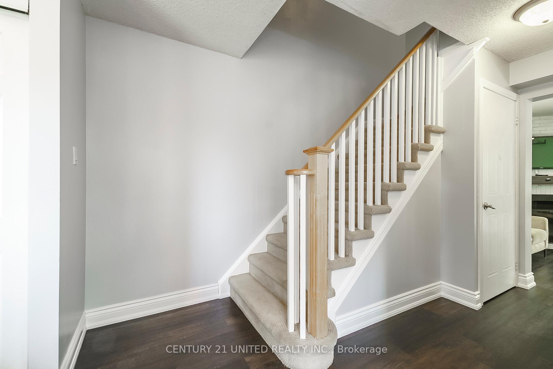 Photo 9 of 29 Wrenn Boulevard, Clarington, Bowmanville — HOMEH
