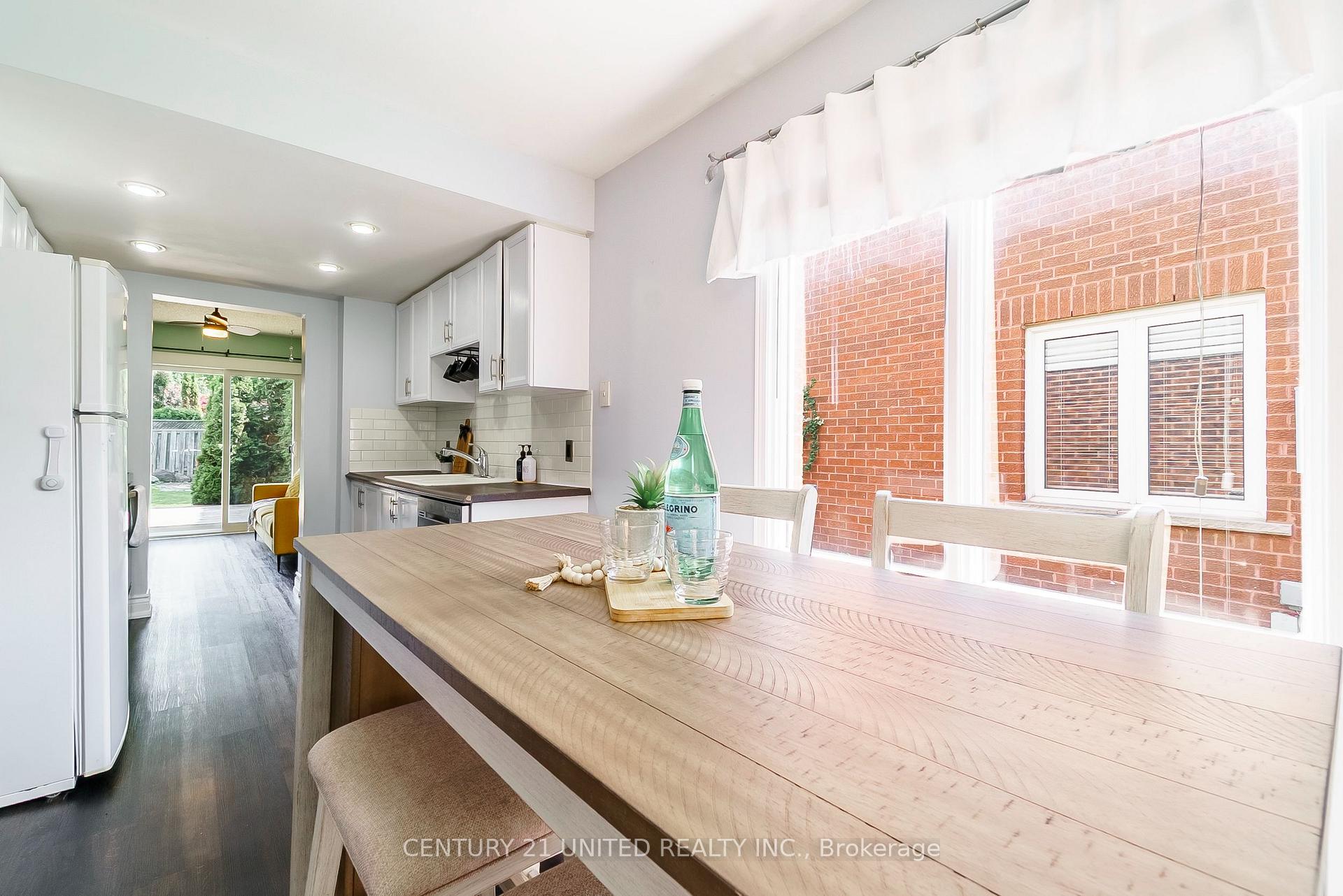 Photo 11 of 29 Wrenn Boulevard, Clarington, Bowmanville — HOMEH