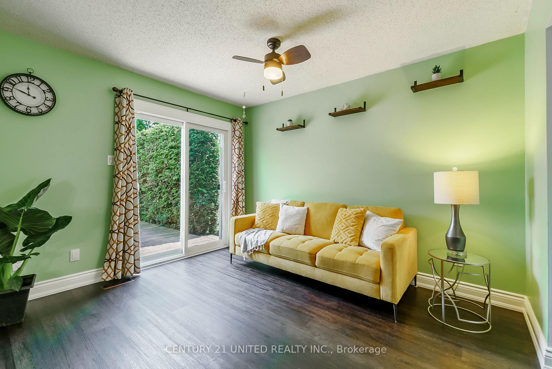 Photo 17 of 29 Wrenn Boulevard, Clarington, Bowmanville — HOMEH